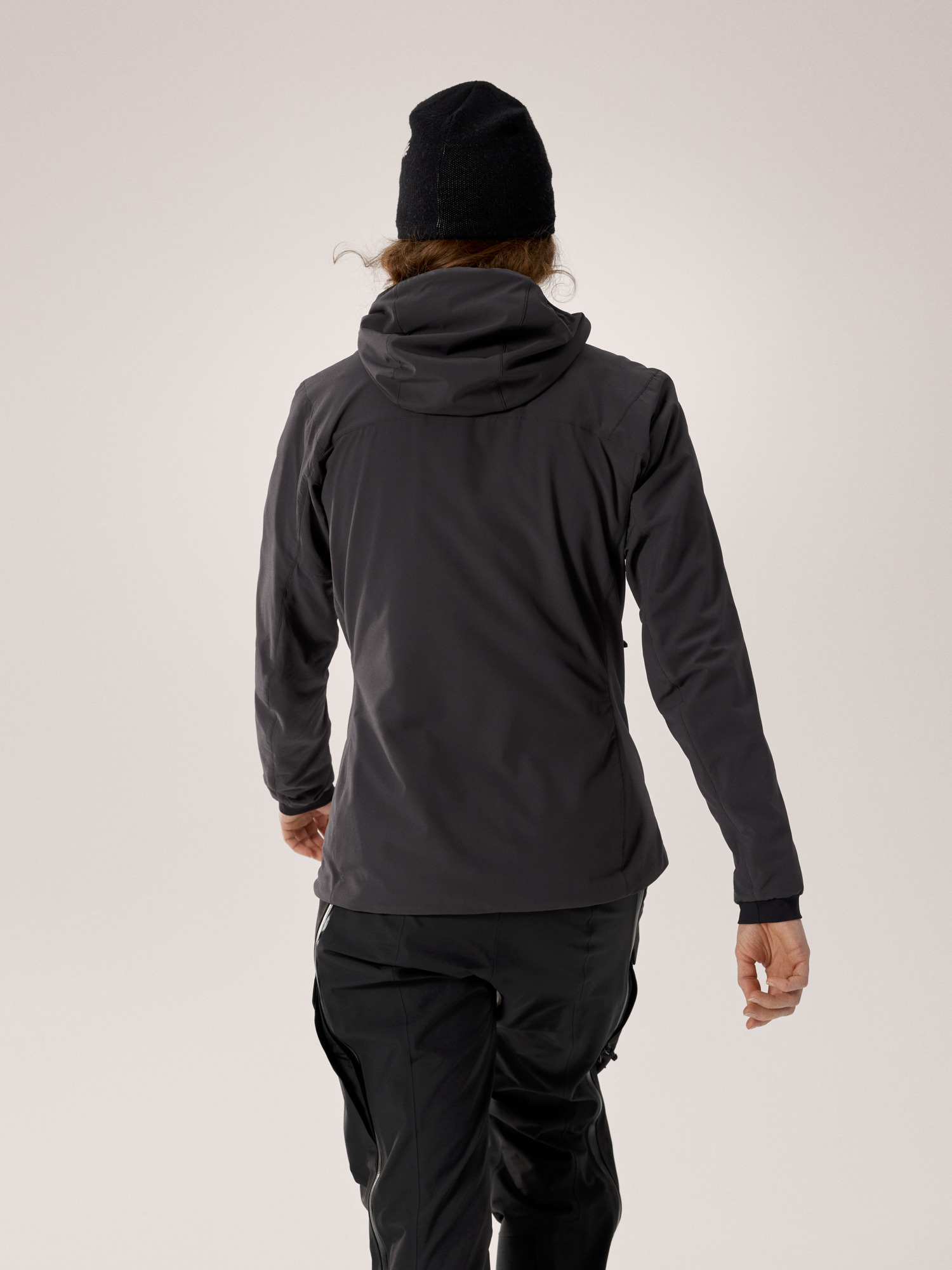 Женские худи Arc'teryx Practitioner AR Hoody, цвет: Карбоновый — фото 3