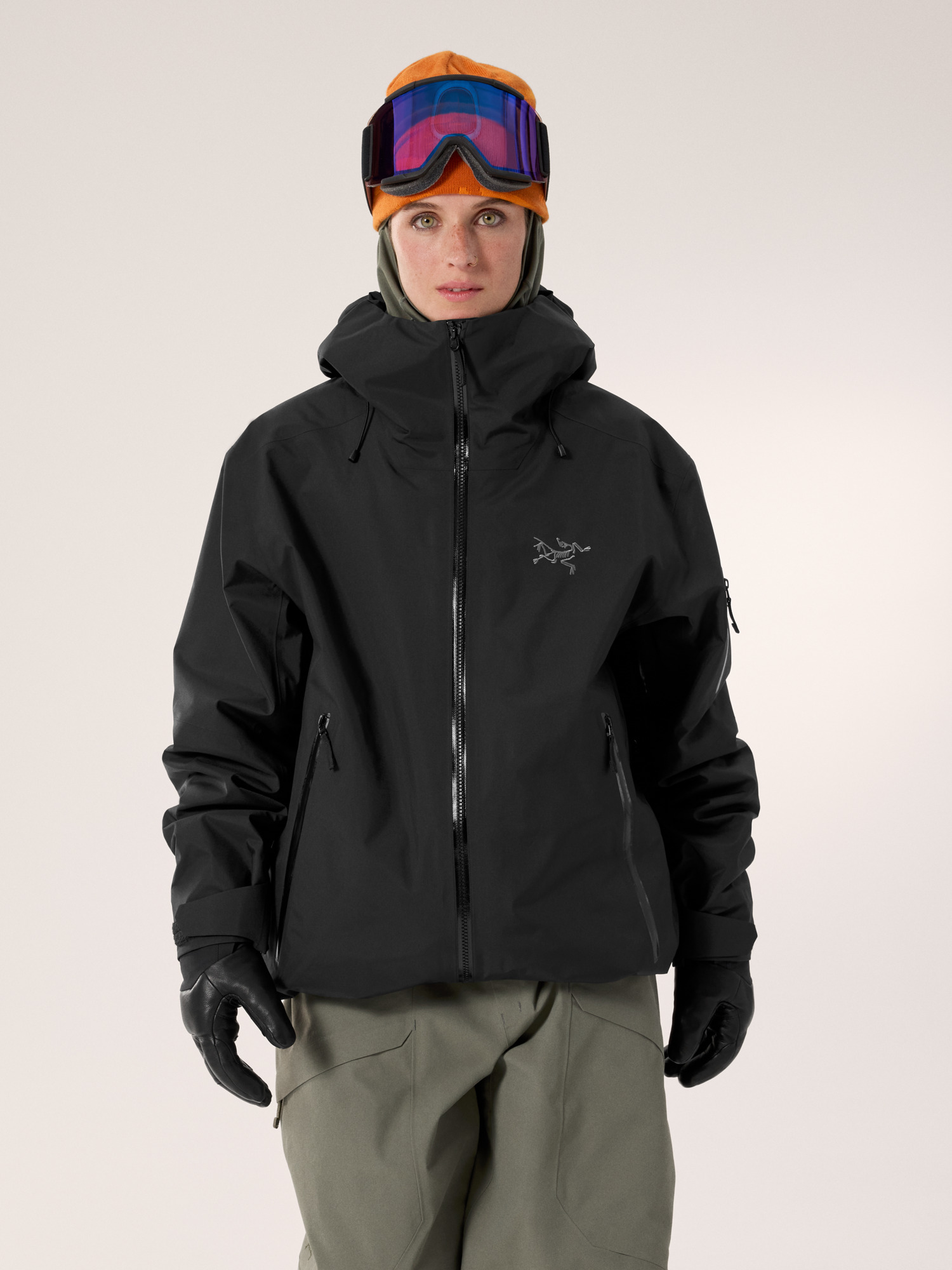 Arc'teryx Women's Sentinel Insulated Jacket  in Black
