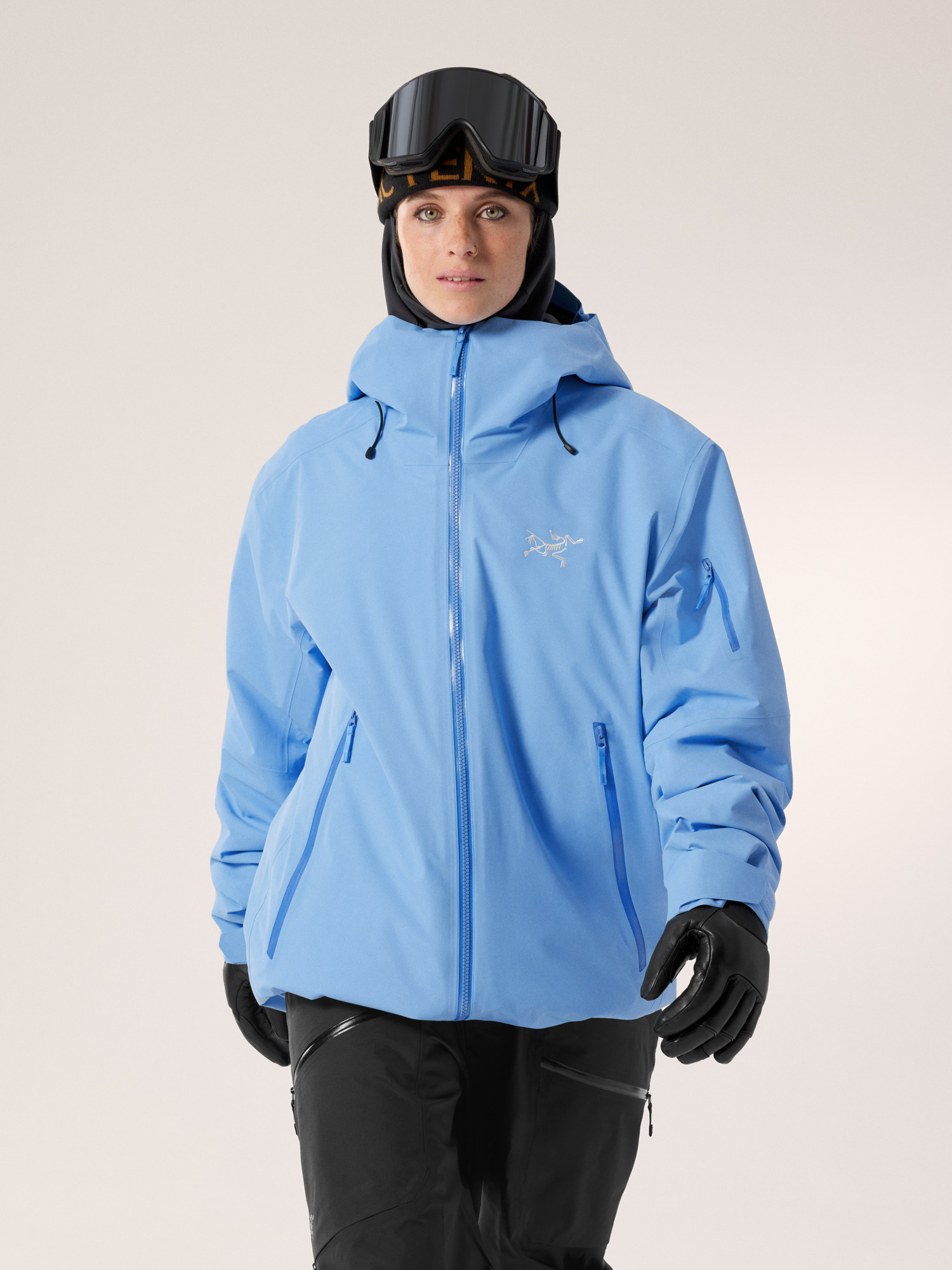 Arc'teryx Arc'teryx Women's Sentinel Insulated Jacket  in Glacial