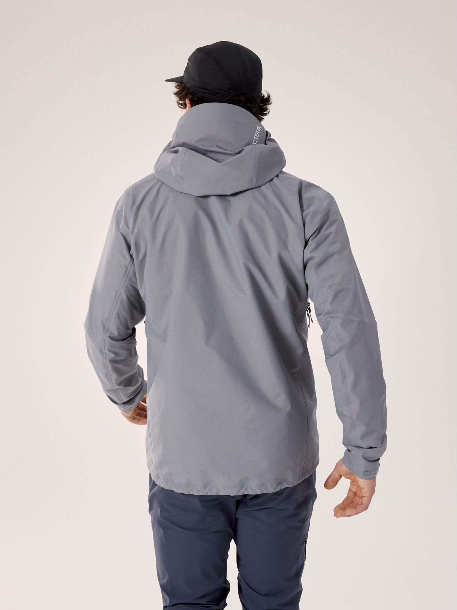 F25-X000010552-Beta-SL-Jacket-