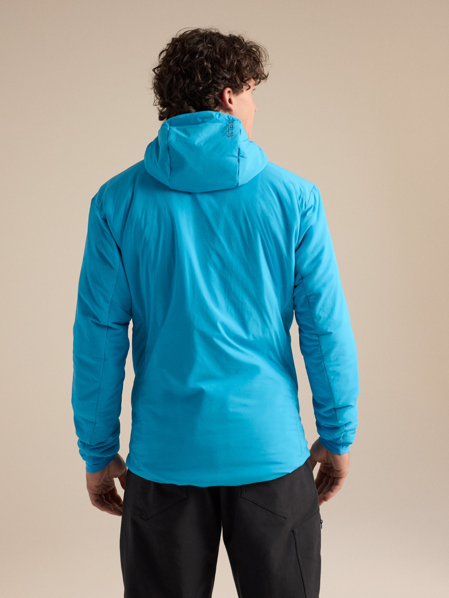 Мужские куртки Arc'teryx Proton Hoody, цвет: Aquaculture / Stratus — фото 4