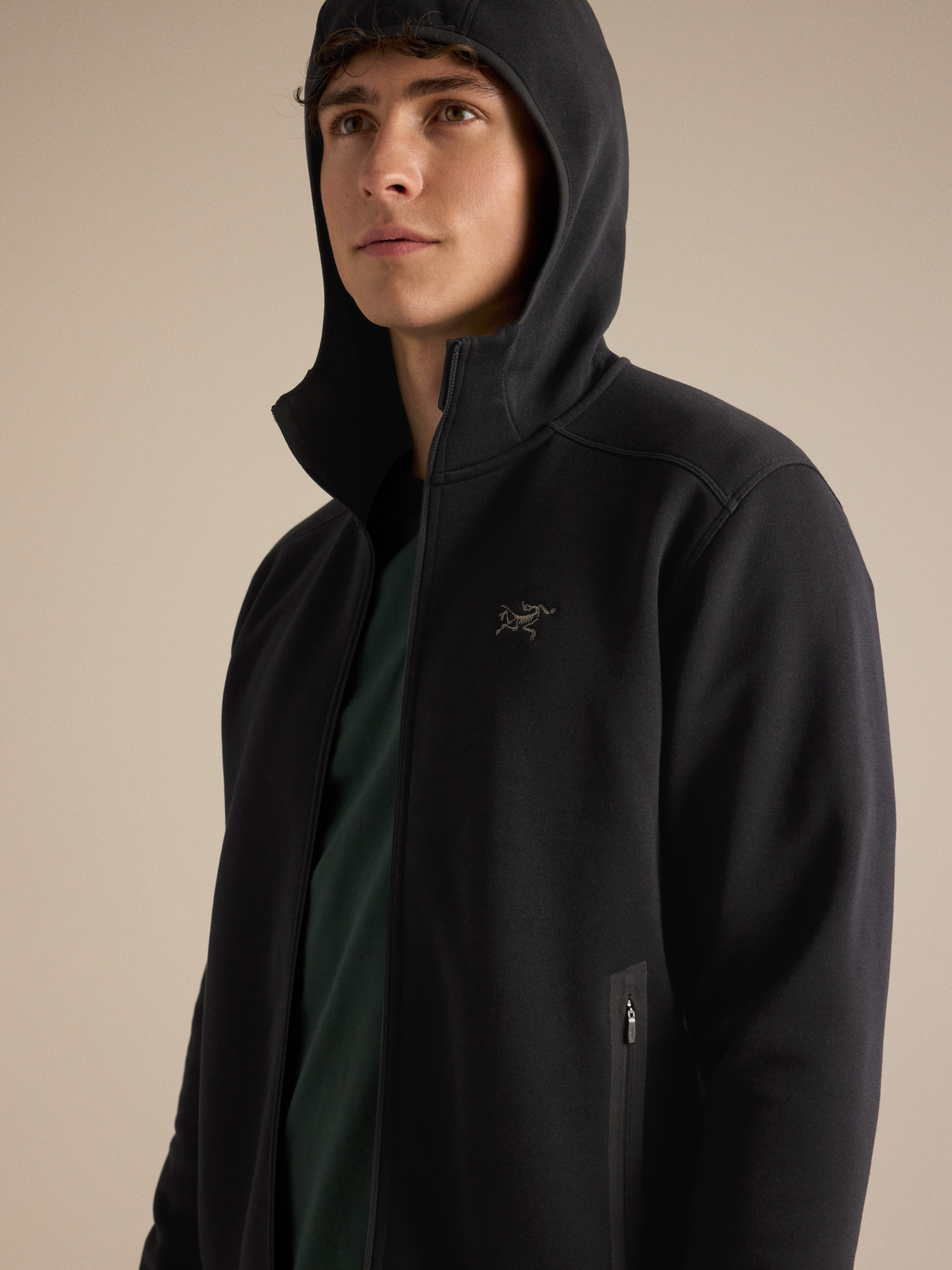Мужские худи Arc'teryx Kyanite Hoody, цвет: Чёрный — фото 2