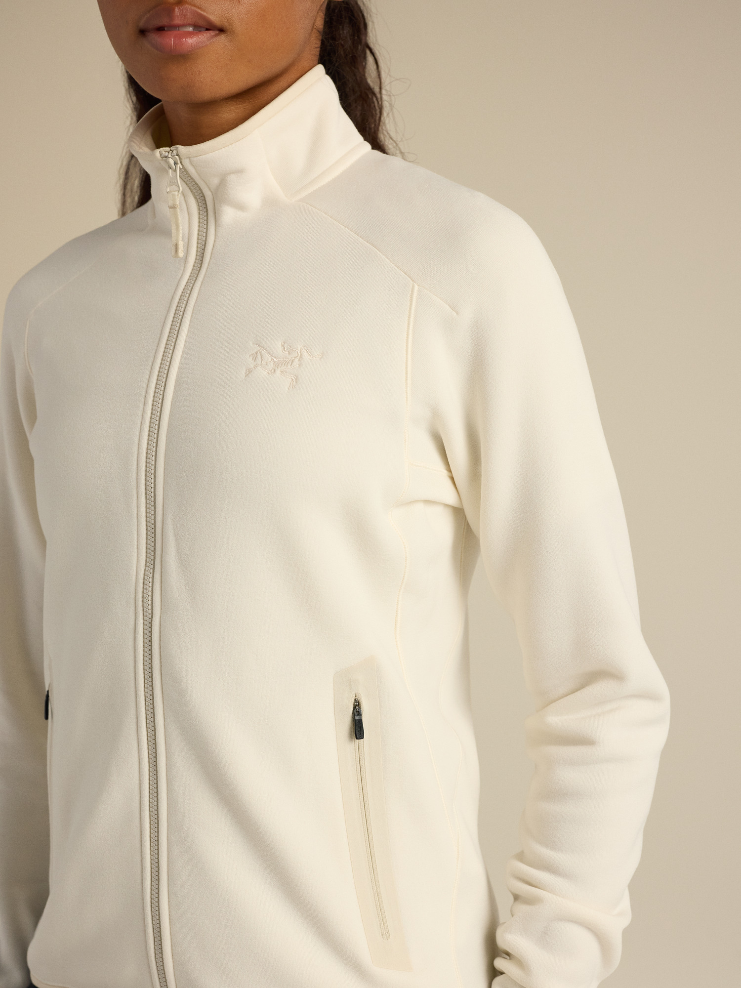 Женская куртка Arc'teryx Kyanite, цвет: Шёлковый / Морская соль — фото 5