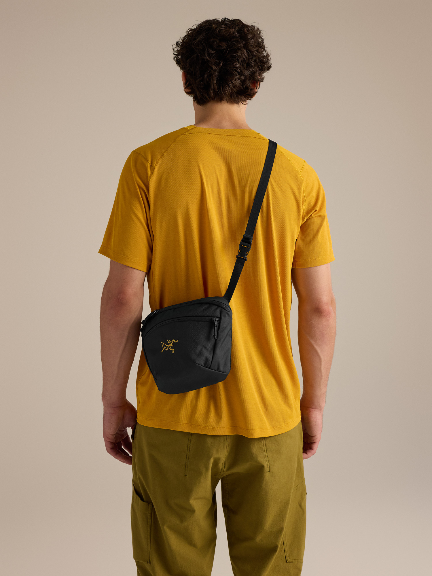 Сумка Arc'teryx Mantis 2 Waist Pack, цвет: 24k Чёрный — фото 5