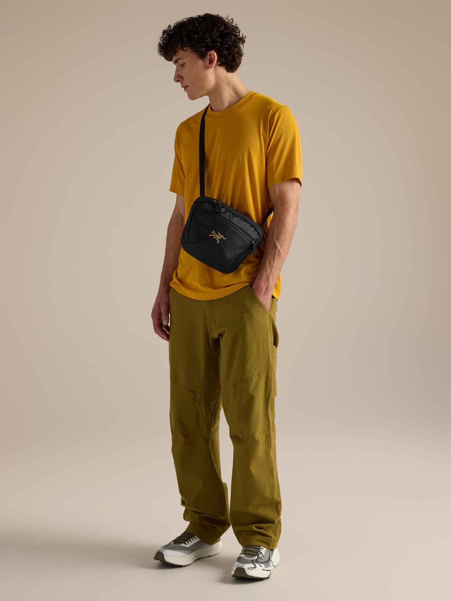 Сумка Arc'teryx Mantis 2 Waist Pack, цвет: 24k Чёрный — фото 4