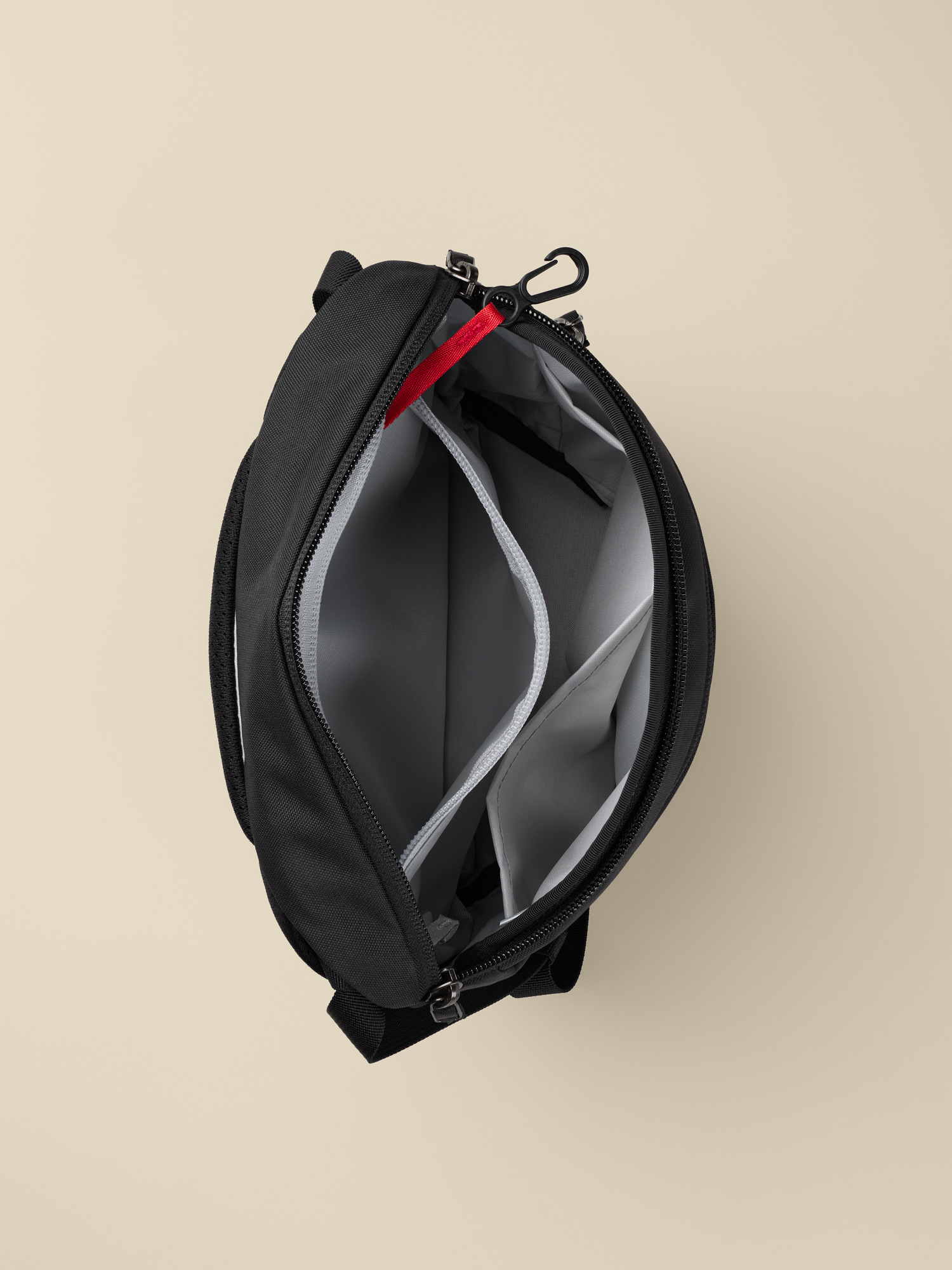 Сумка Arc'teryx Mantis 2 Waist Pack, цвет: 24k Чёрный — фото 10