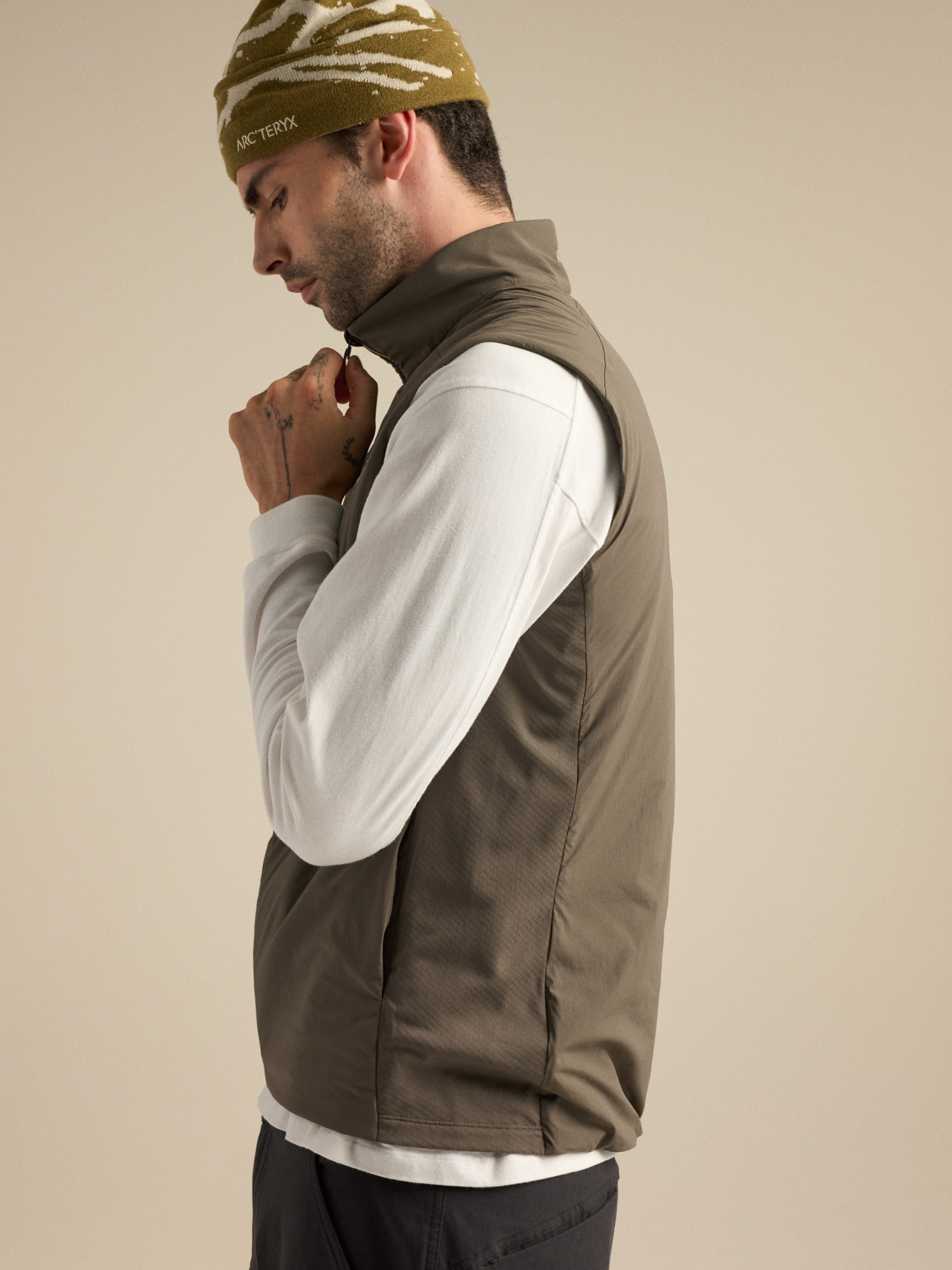 Atom Vest