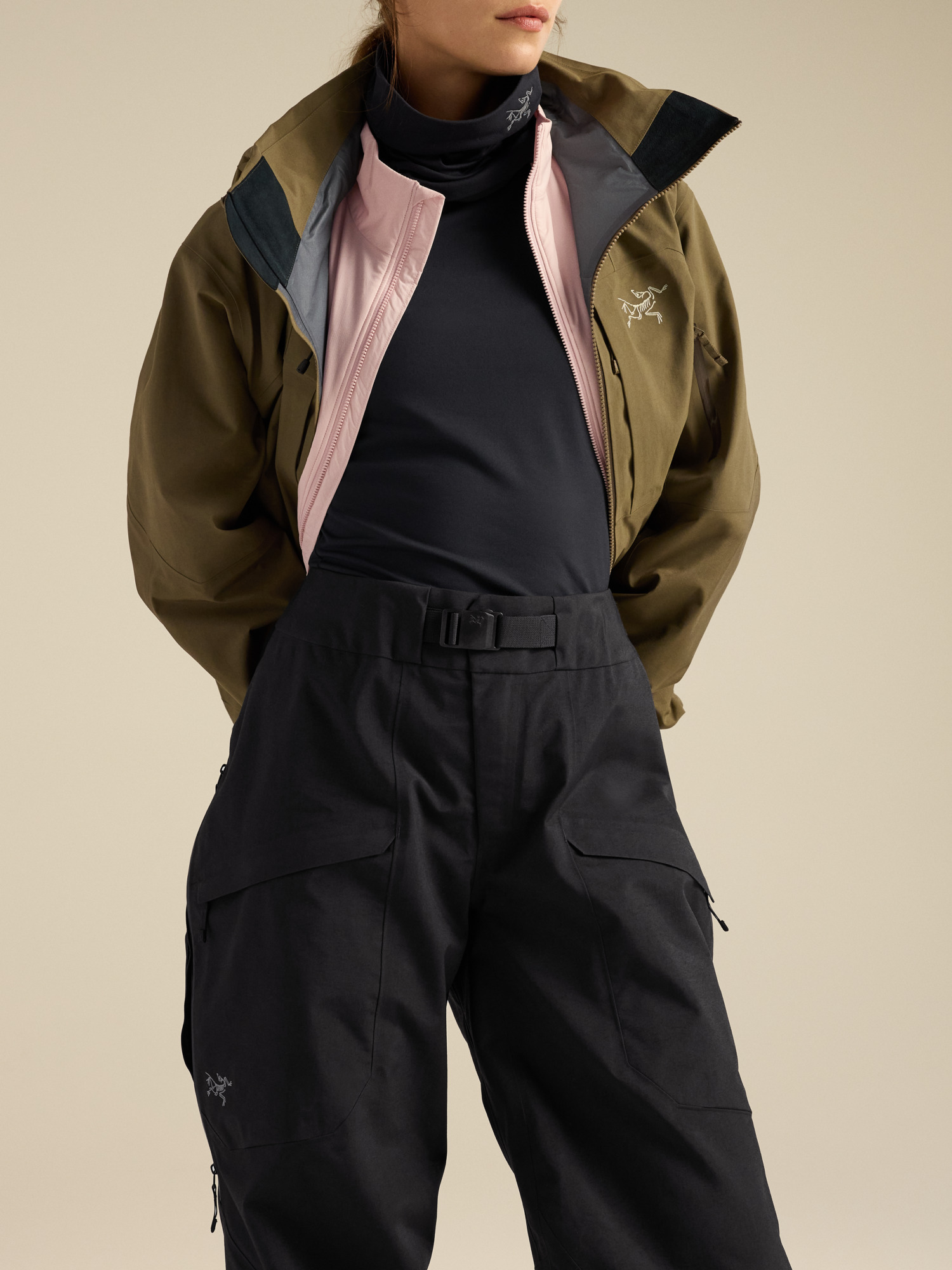Женские брюки Arc'teryx Incendia, цвет: Чёрный — фото 4