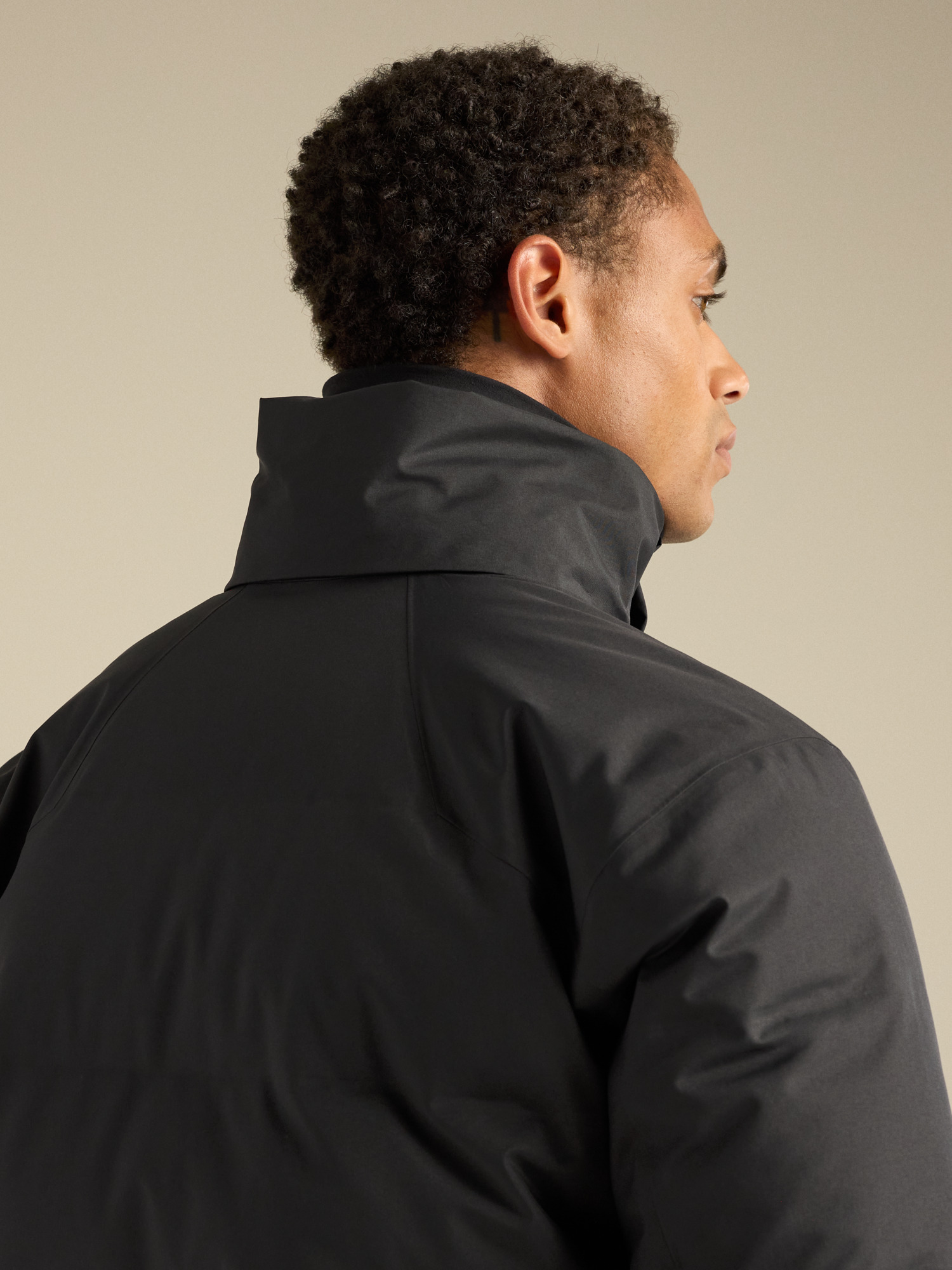 Мужская куртка Arc'teryx Fissile SV Down, цвет: Чёрный — фото 6