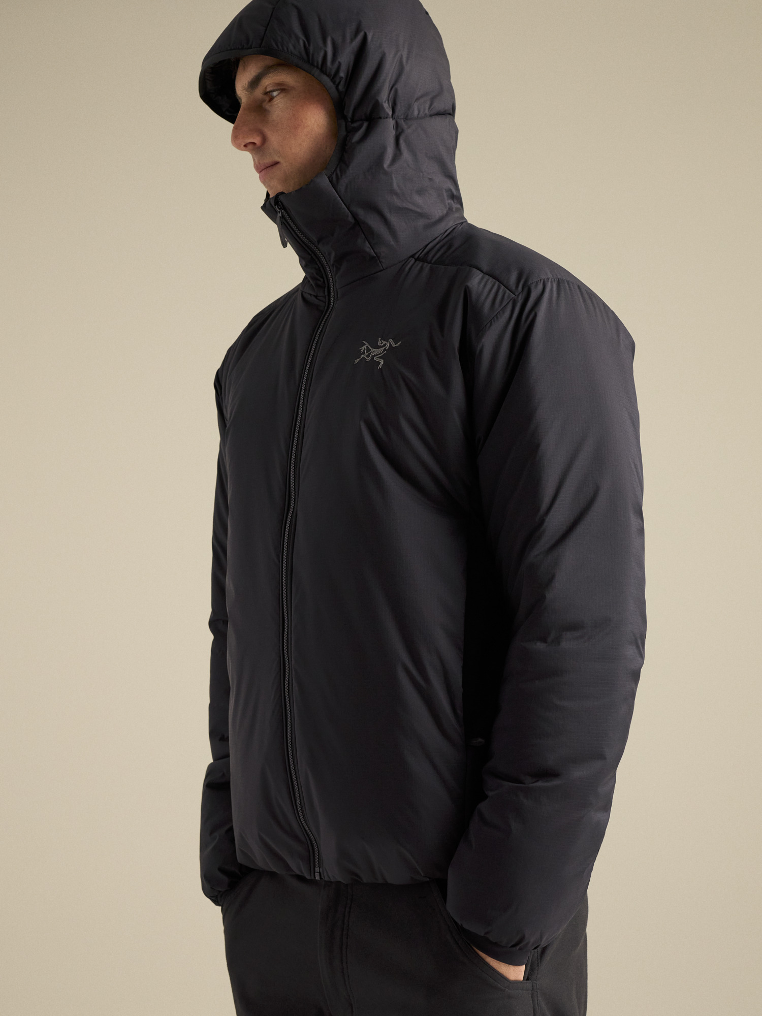 Мужские куртки Arc'teryx Atom SV Hoody, цвет: Чёрный — фото 7