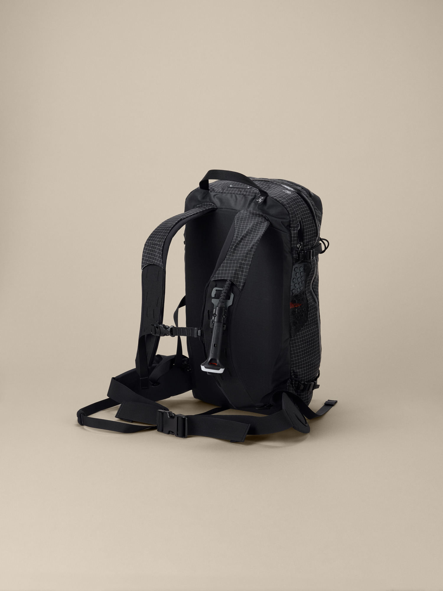 Micon LiTRIC™ 16 Avalanche Airbag | Arc'teryx United States