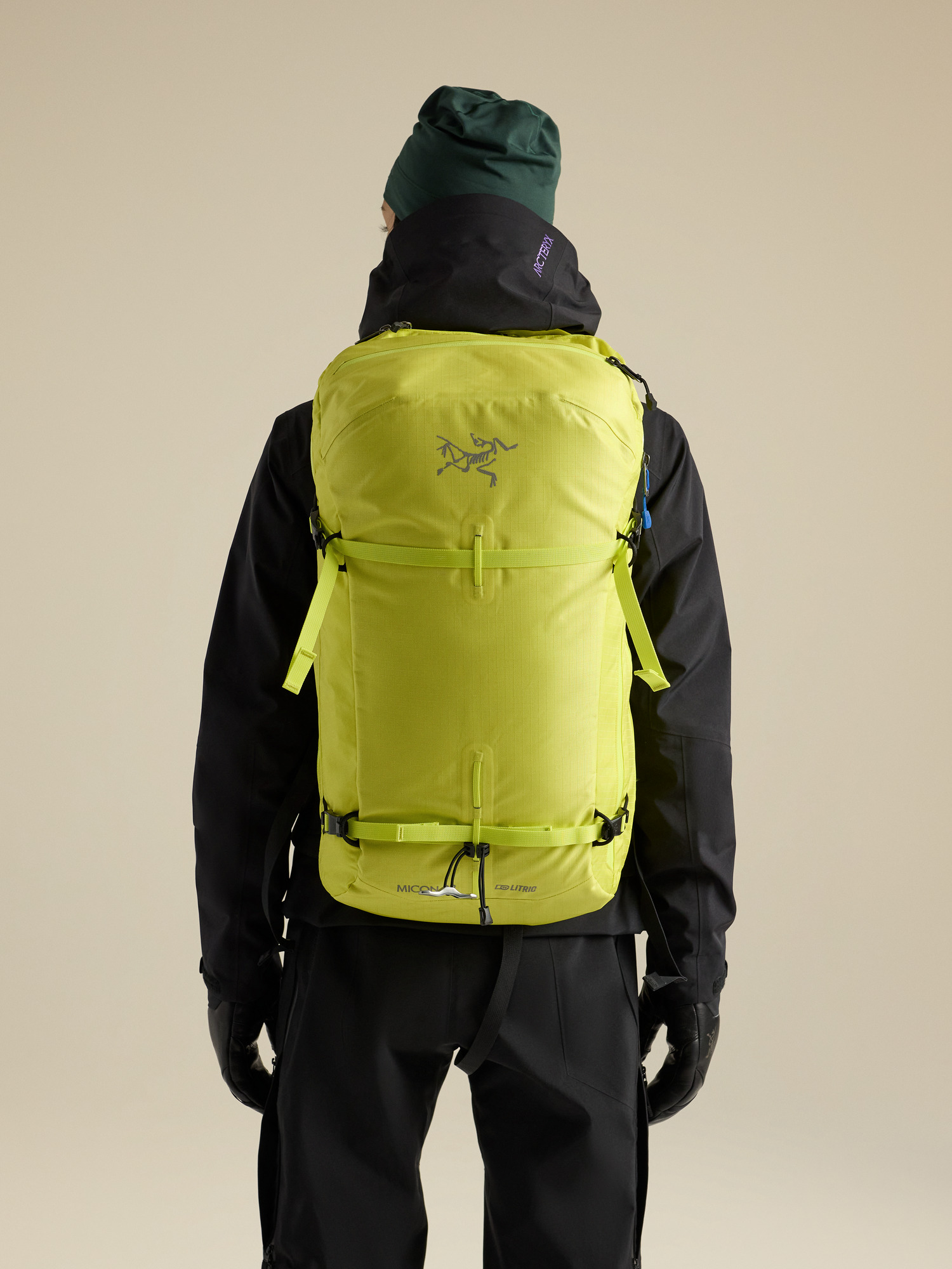 Micon LiTRIC™ 32 Avalanche Airbag by Arc'teryx