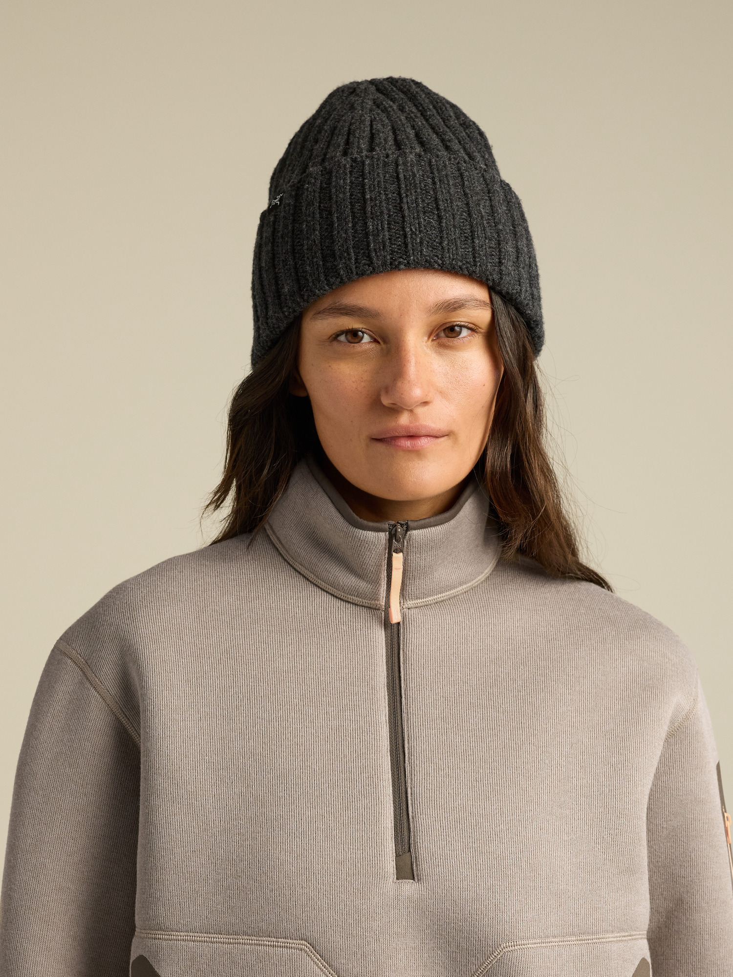 Головные уборы Arc'teryx Chunky Ribbed Toque, цвет: Чёрный меланжевый — фото 2