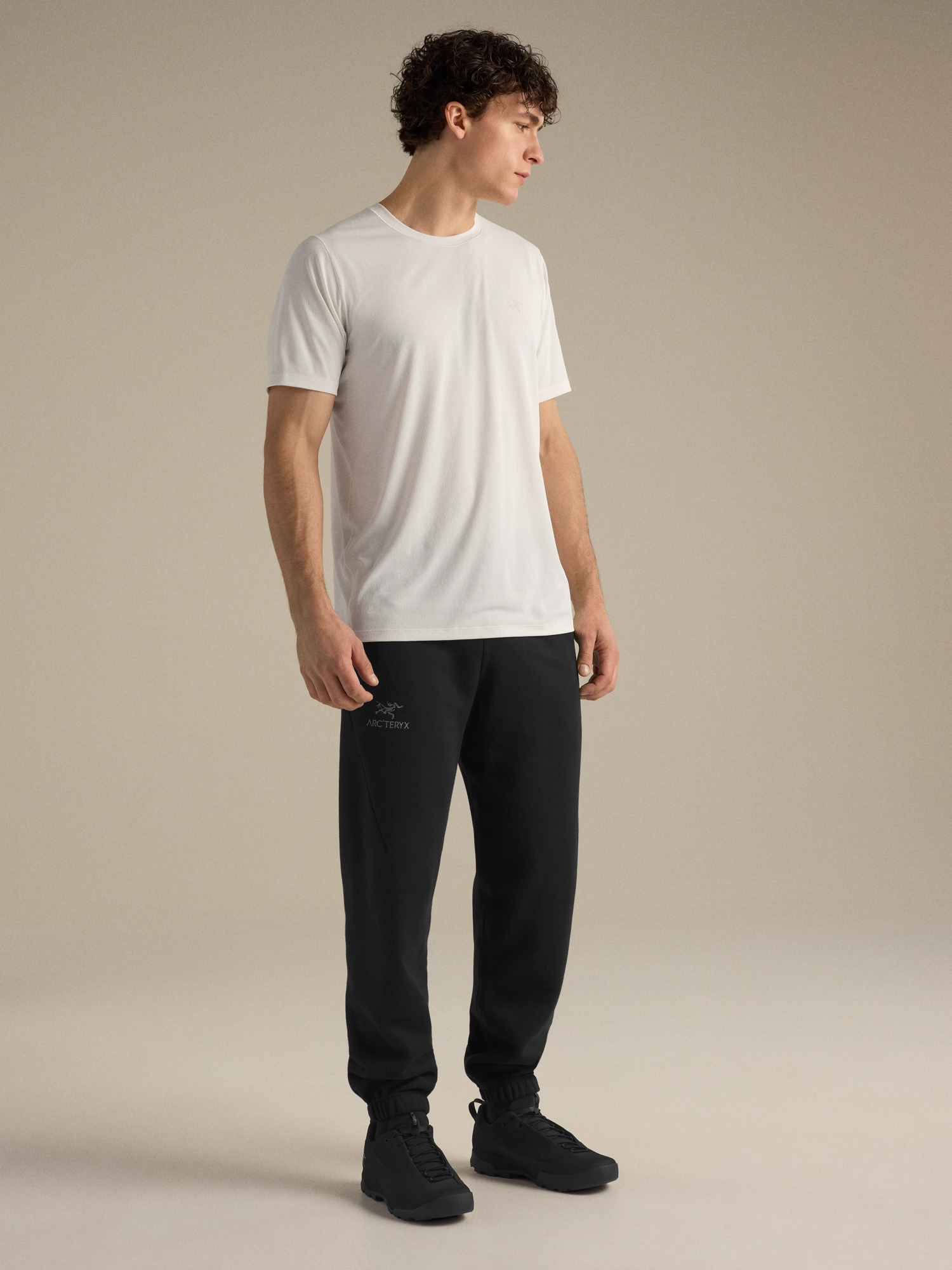 F26-X000010292-Cormac-Crew-