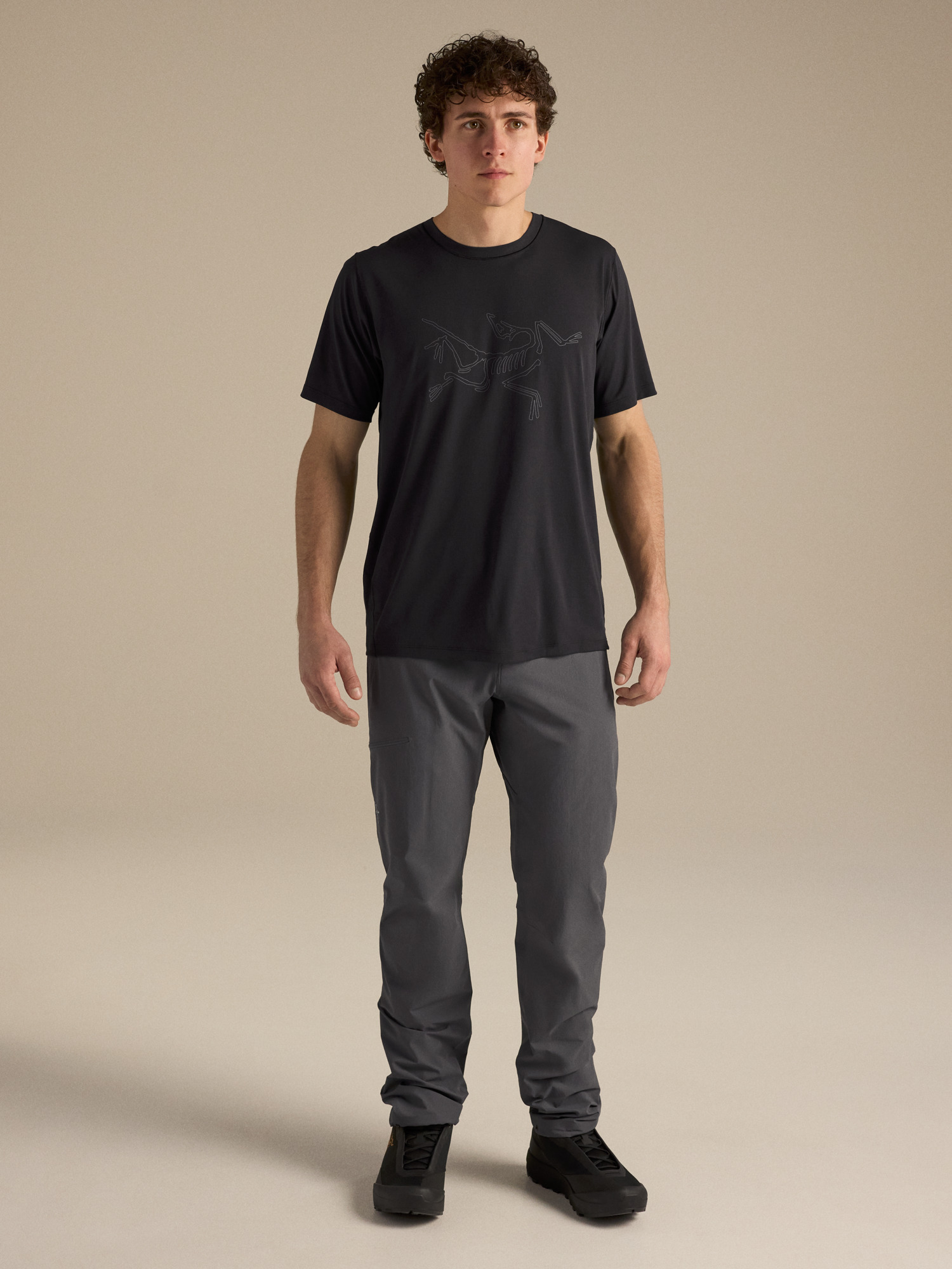 Мужская рубашка Arc'teryx Cormac Logo Shirt SS, цвет: Чёрный — фото 7