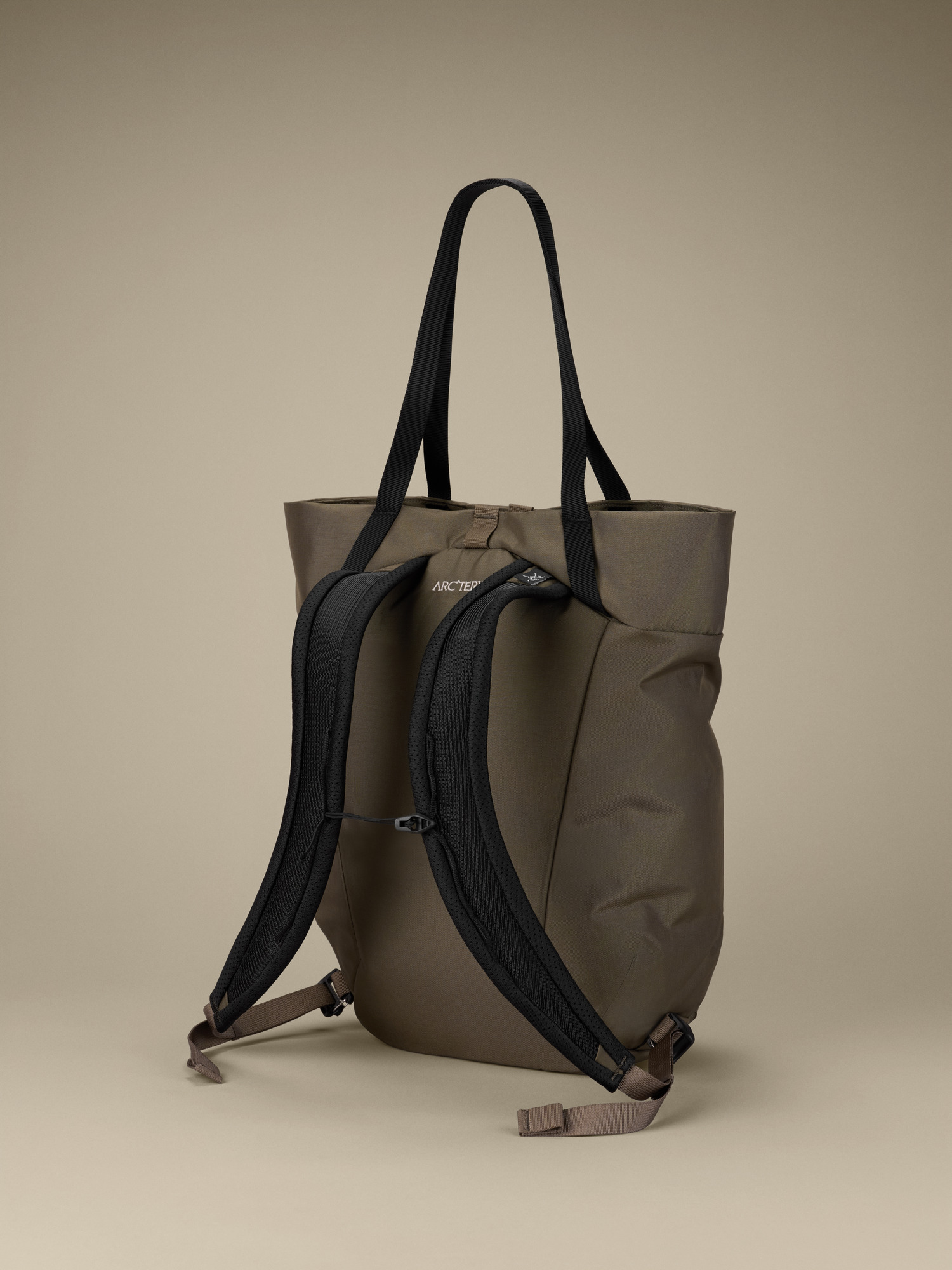 Axios 20 Tote | Arc'teryx United States