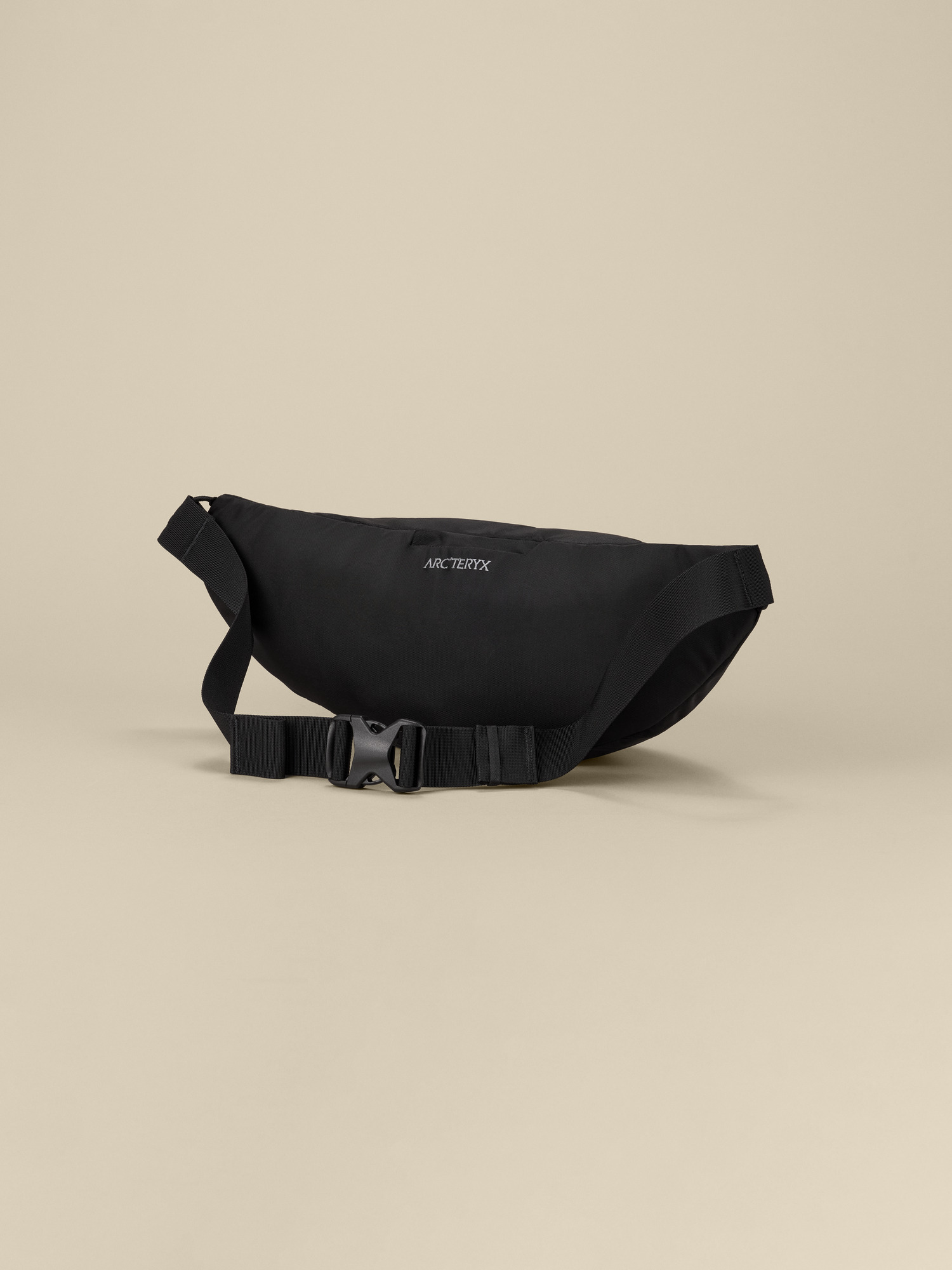 Сумка Arc'teryx Axios 4 Crossbody, цвет: Чёрный — фото 2