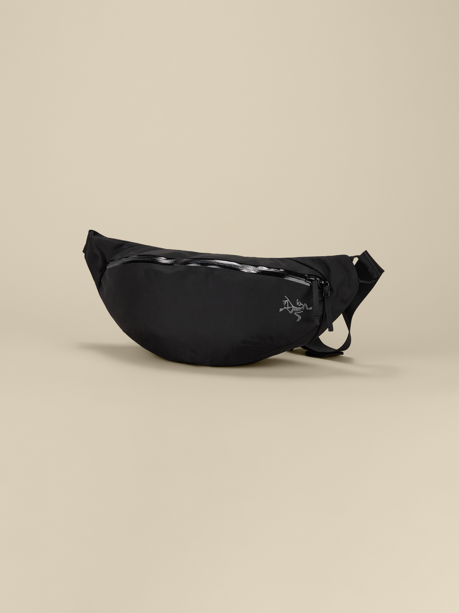 Axios 4 Crossbody | Arc'teryx Canada