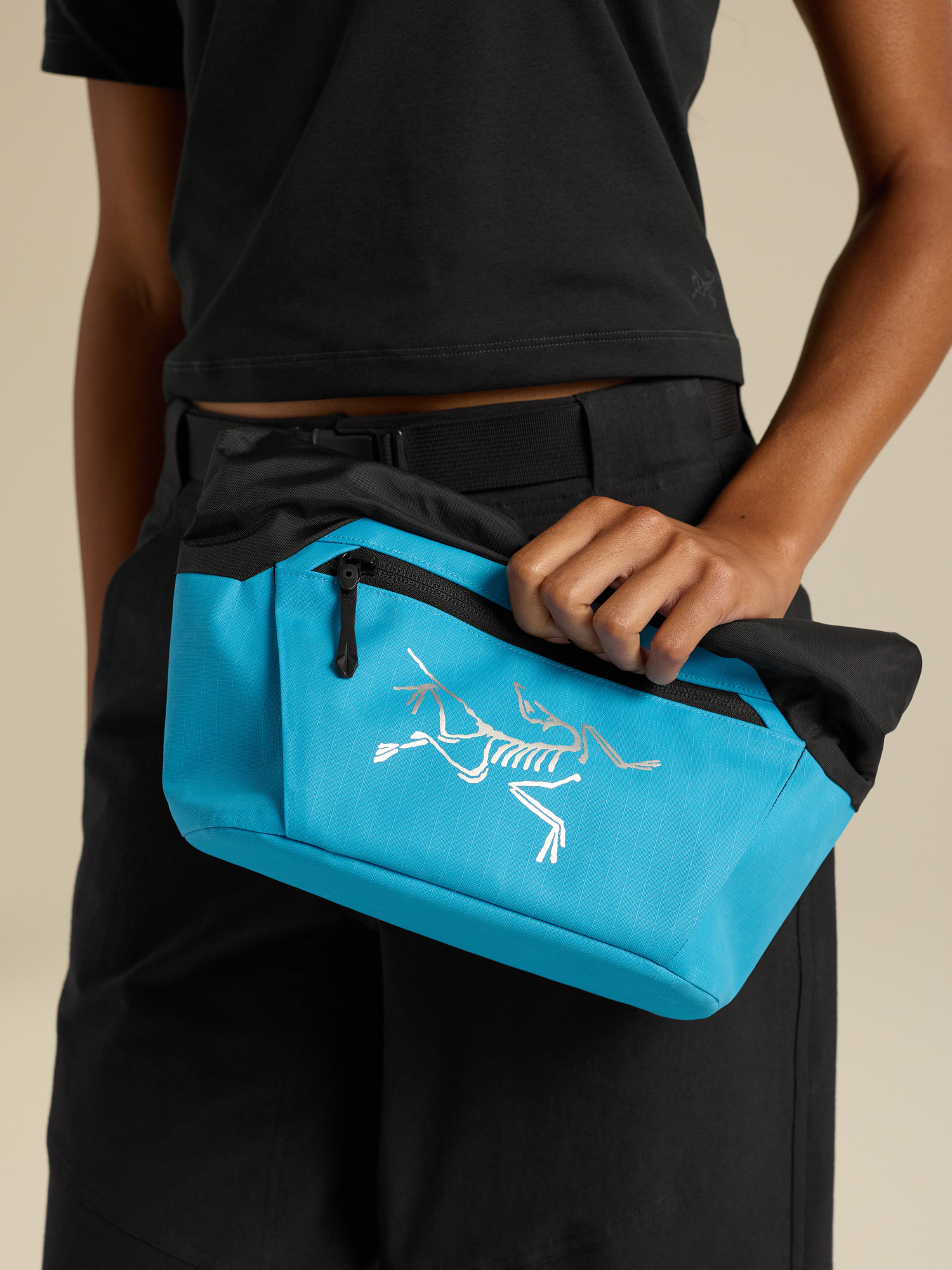 Ion Chalk Bucket by Arc'teryx