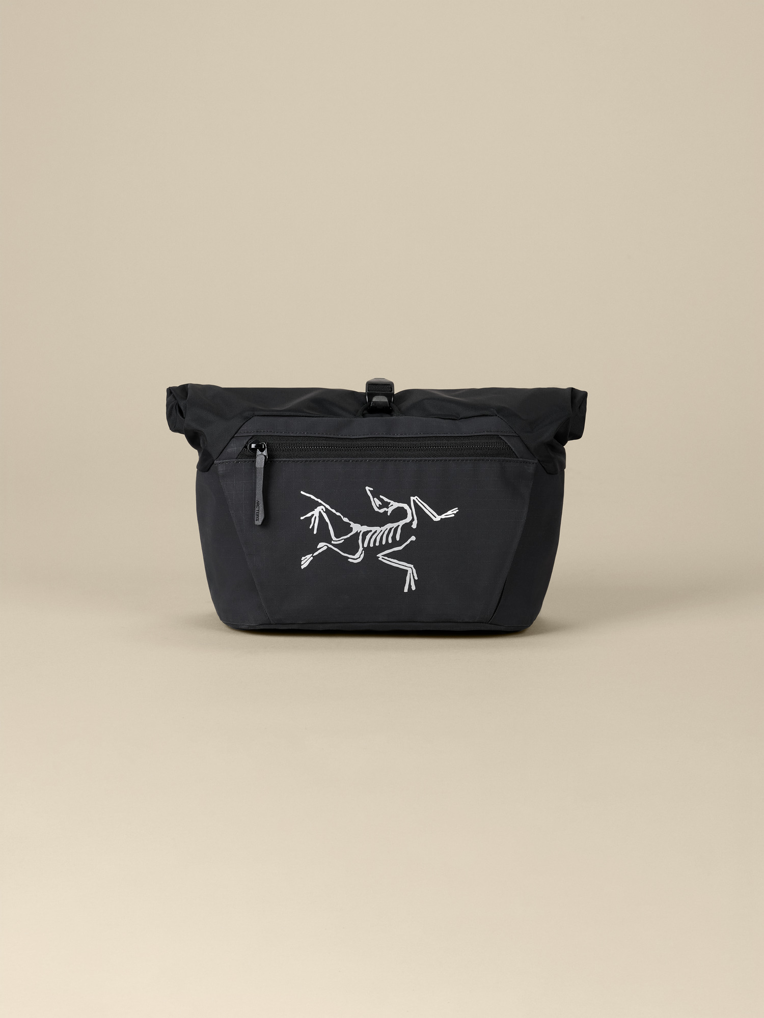 Ion Chalk Bucket | Arc'teryx United States