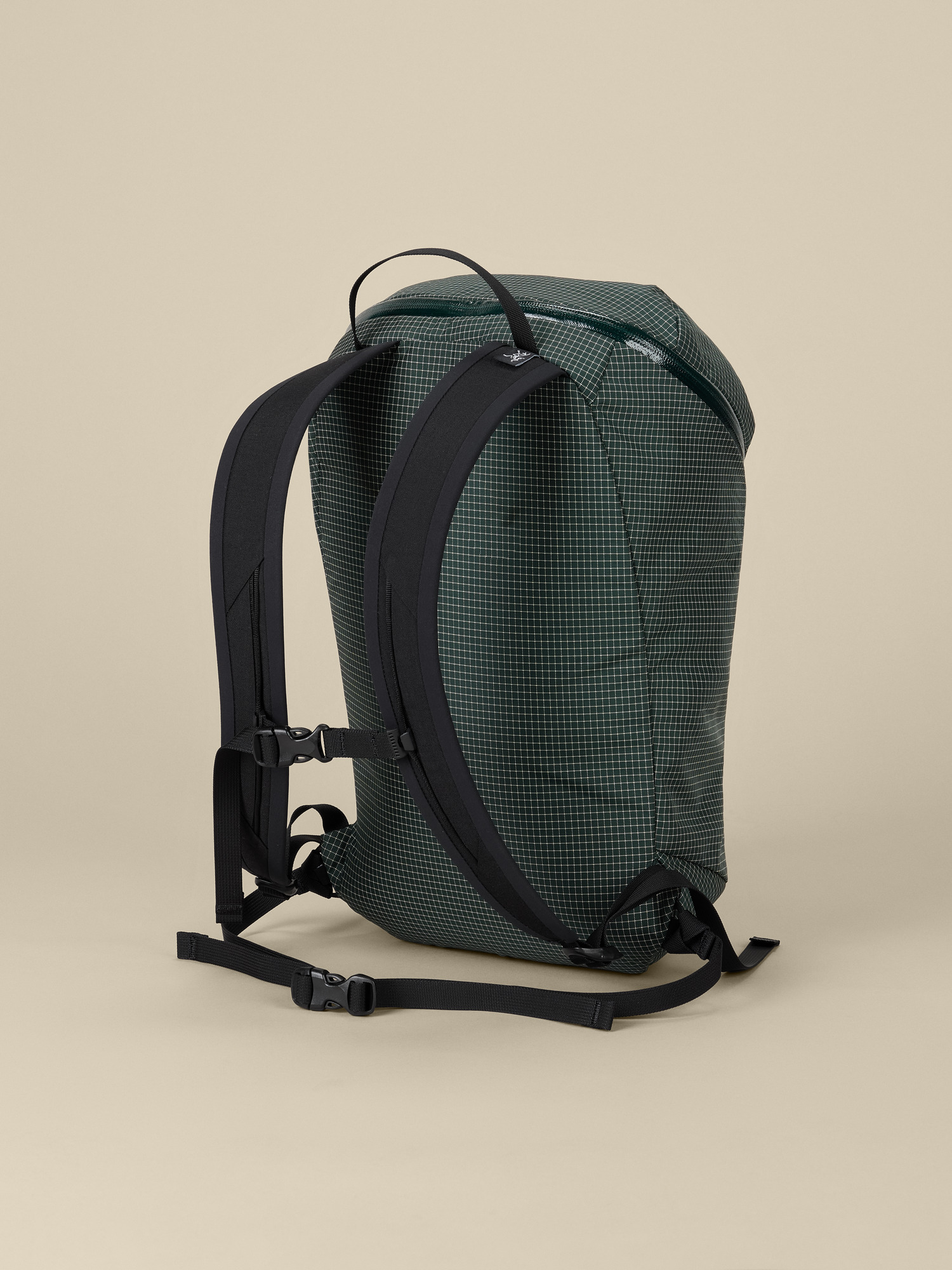 Konseal 15 Backpack | Arc'teryx United States