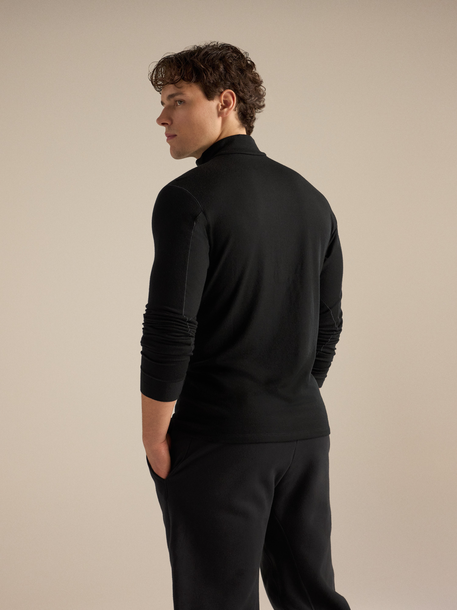 Мужской топ Arc'teryx Satoro Merino Wool Zip Neck, цвет: Чёрный — фото 5