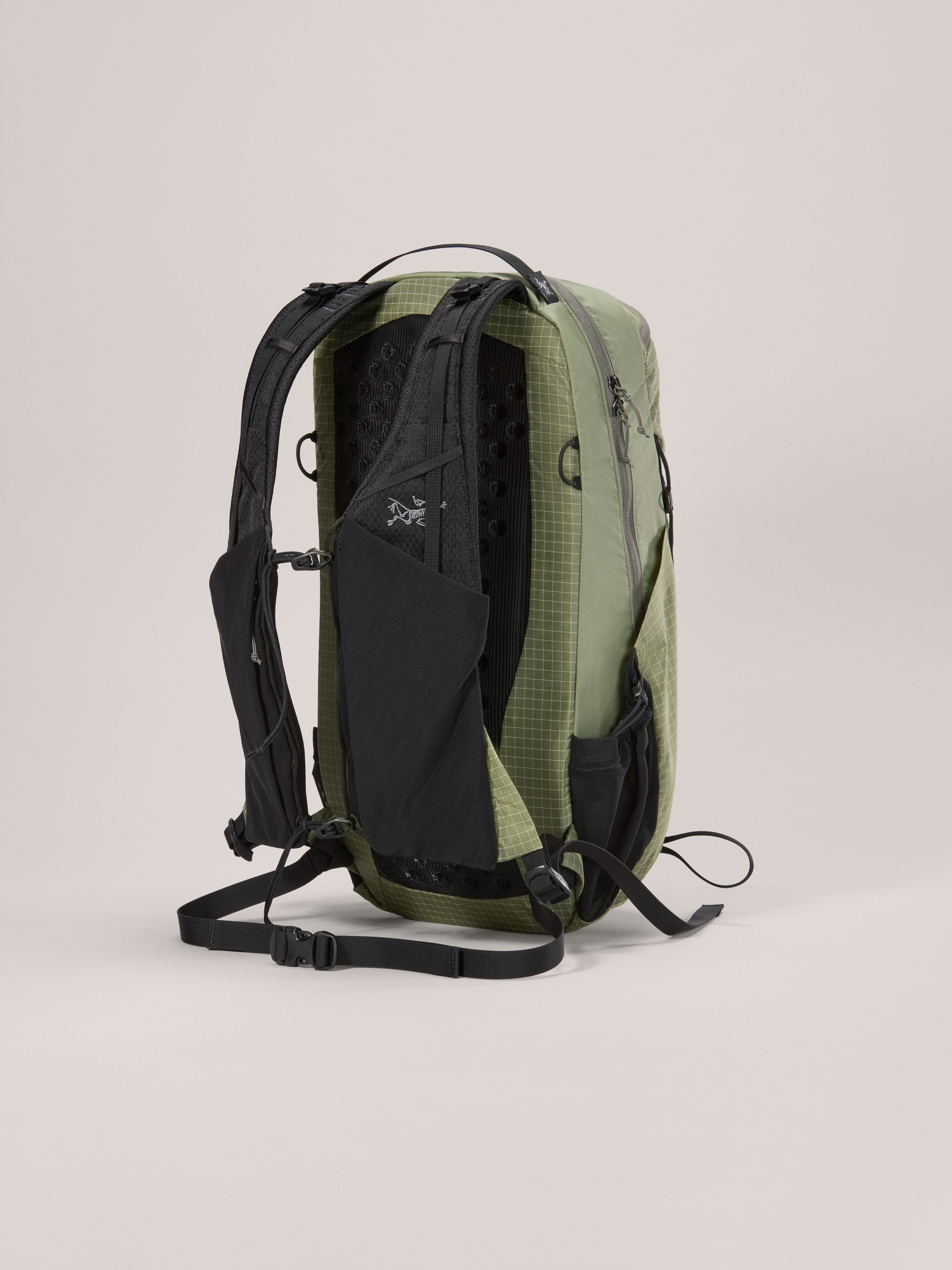Arc'teryx Aerios 18 Backpack at Mall of America® in