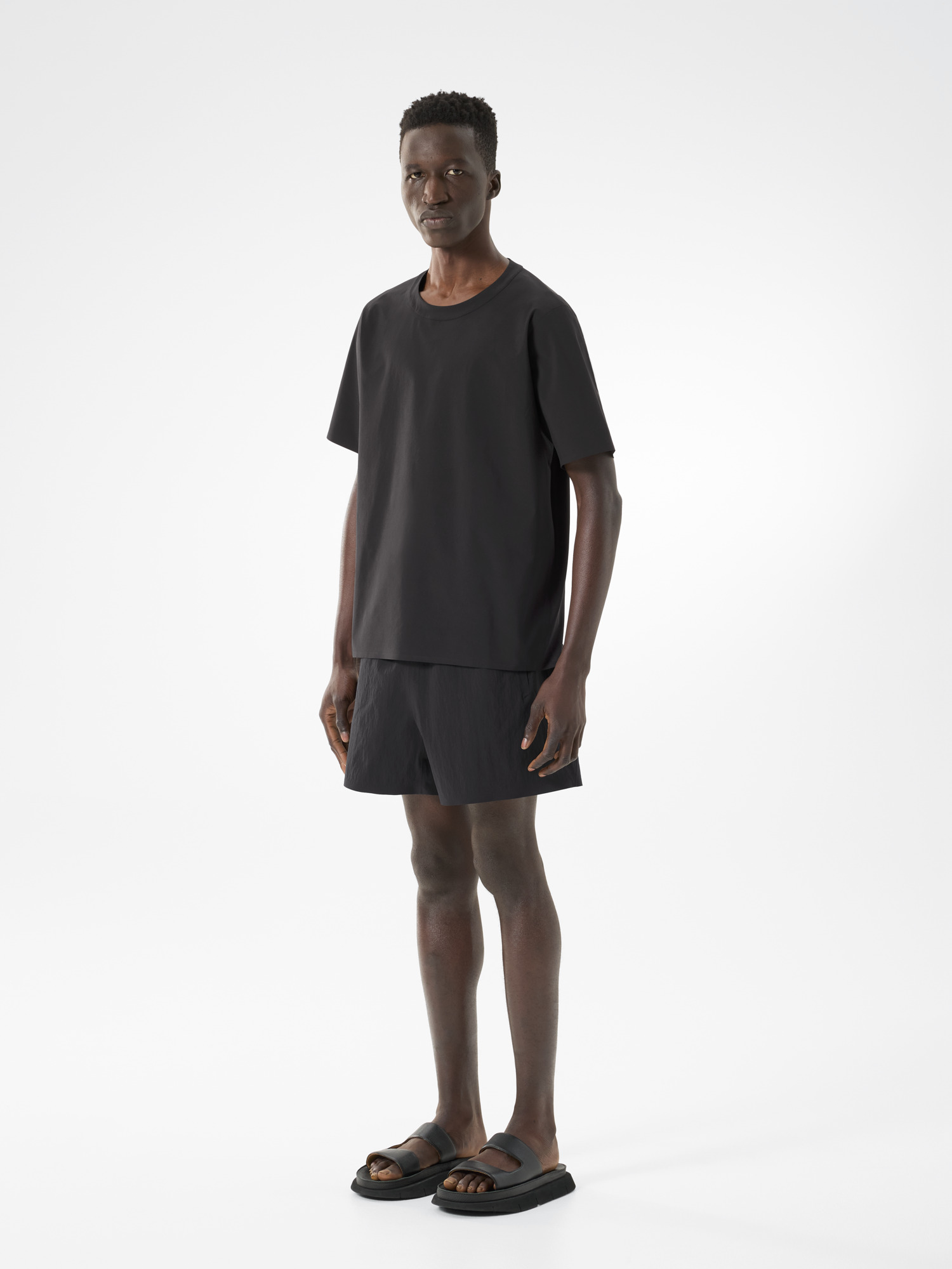 トップス ARC'TERYX VEILANCE Dromos Tech tee M Arc'teryx Veilance Dromos Tech Tee Black | SOMEWHERE®