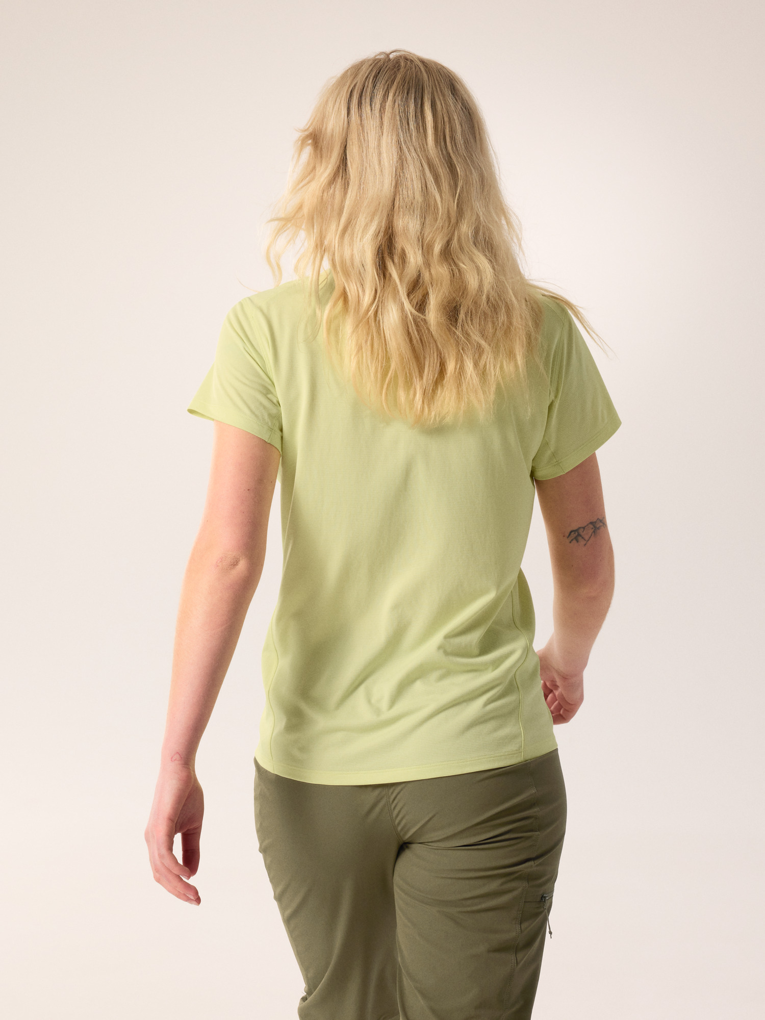 今週末まで値下げ‼️ARC'TERYX TAEMA SS WOMEN'S XS Taema Crew Neck Shirt SS Women's | Arc'teryx