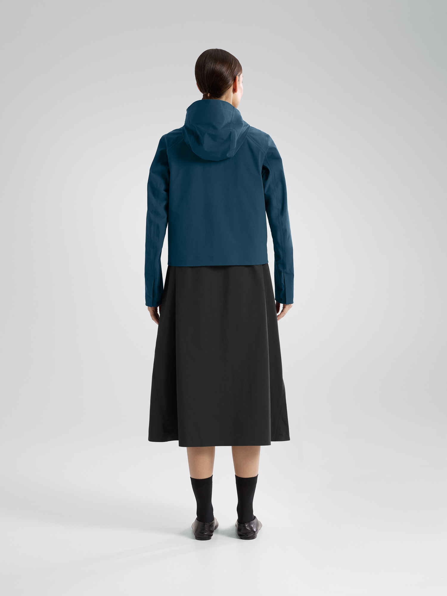 ▲ARC'TERYX VEILANCE▲ヴェイランス▲ FOCAL LT HOODY Focal-LT-Hoody-W-Nightscape.jpg