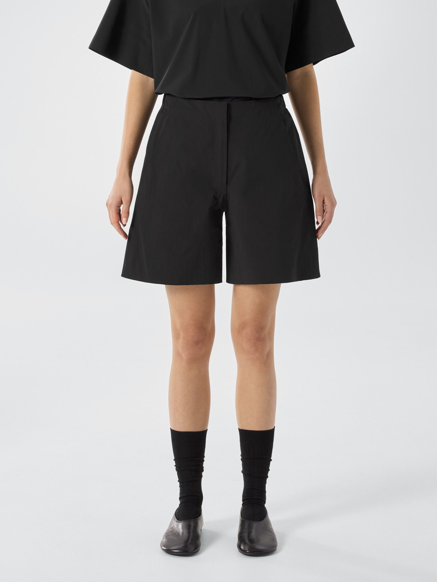 Dias Short Women