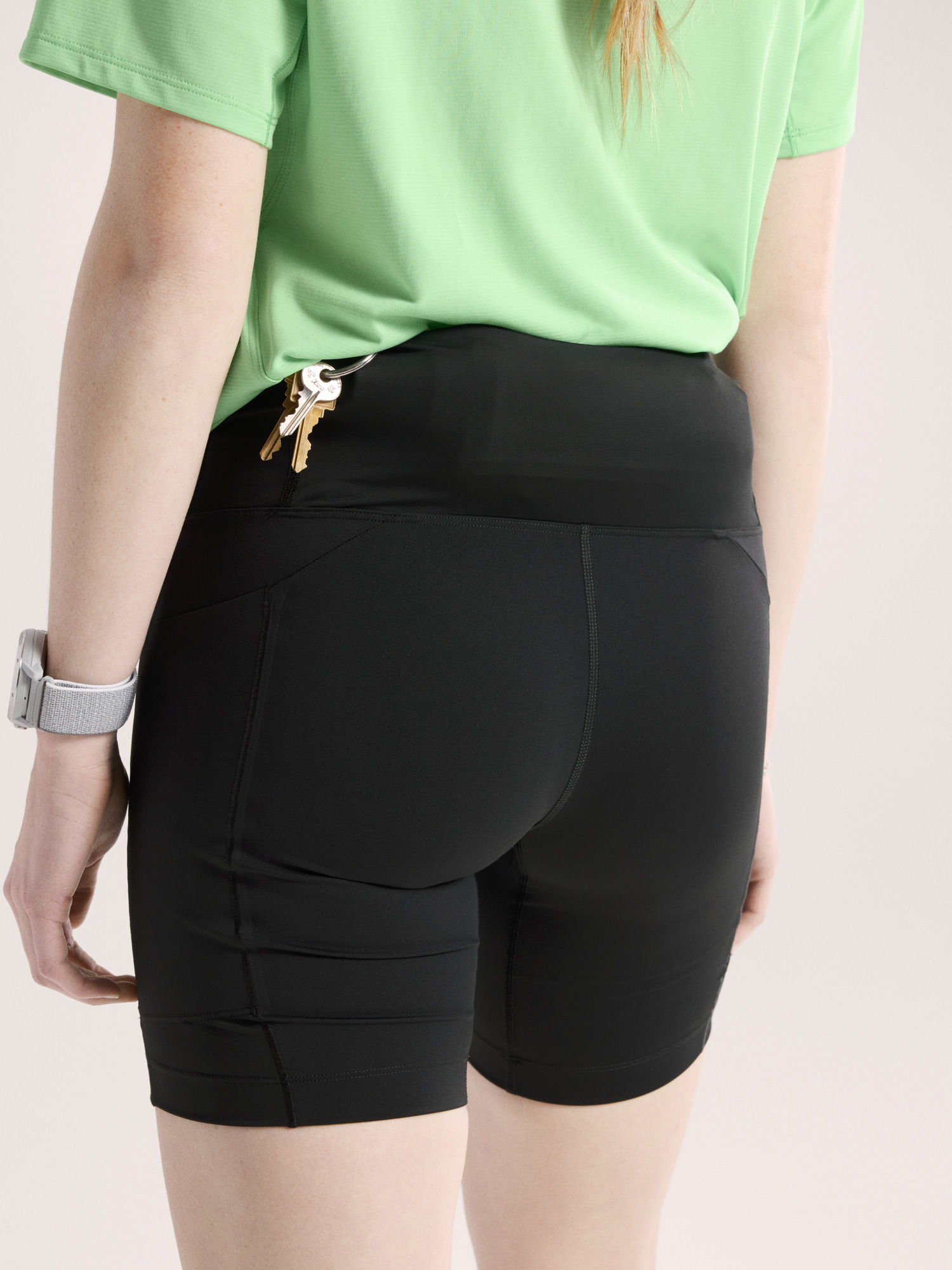 Essent High-Rise Utility Short 8