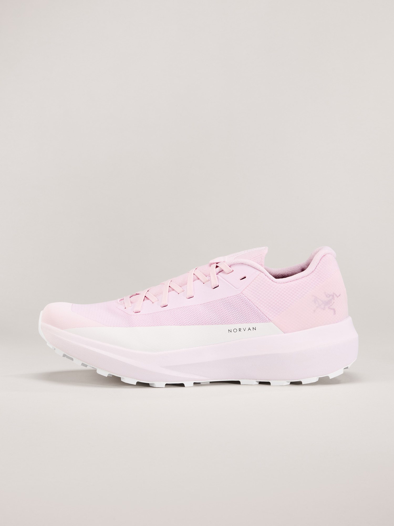 スニーカー Arc'teryx \"Norvan LD 4\" sneakers Arc'teryx Norvan LD 4 Review: Tradition Mixed With Traction