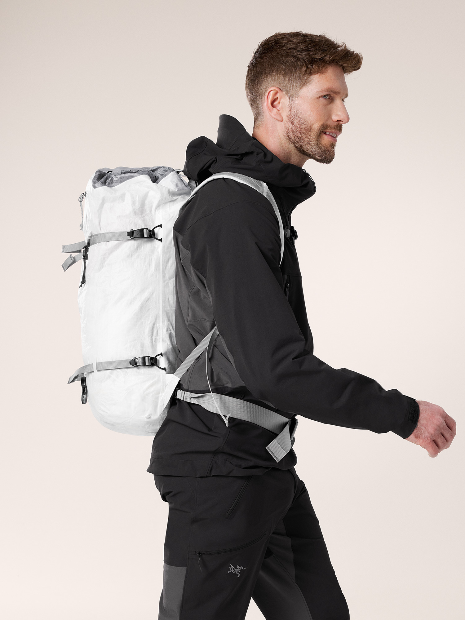 限定品 ARC'TERYX Alpha SL 30 Backpack Arc'teryx Alpha SL 30 Backpack – Climb On Equipment
