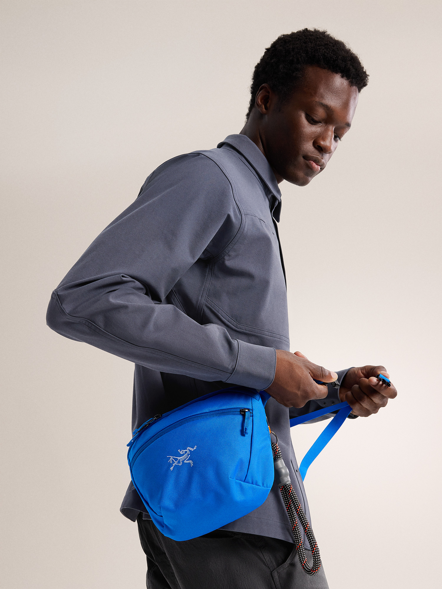 バッグ ARC'TERYX Mantis 2 Waist Pack Blue Tetra Arc'teryx Mantis 2 Large Waist Pack in Blue Tetra Arc'teryx