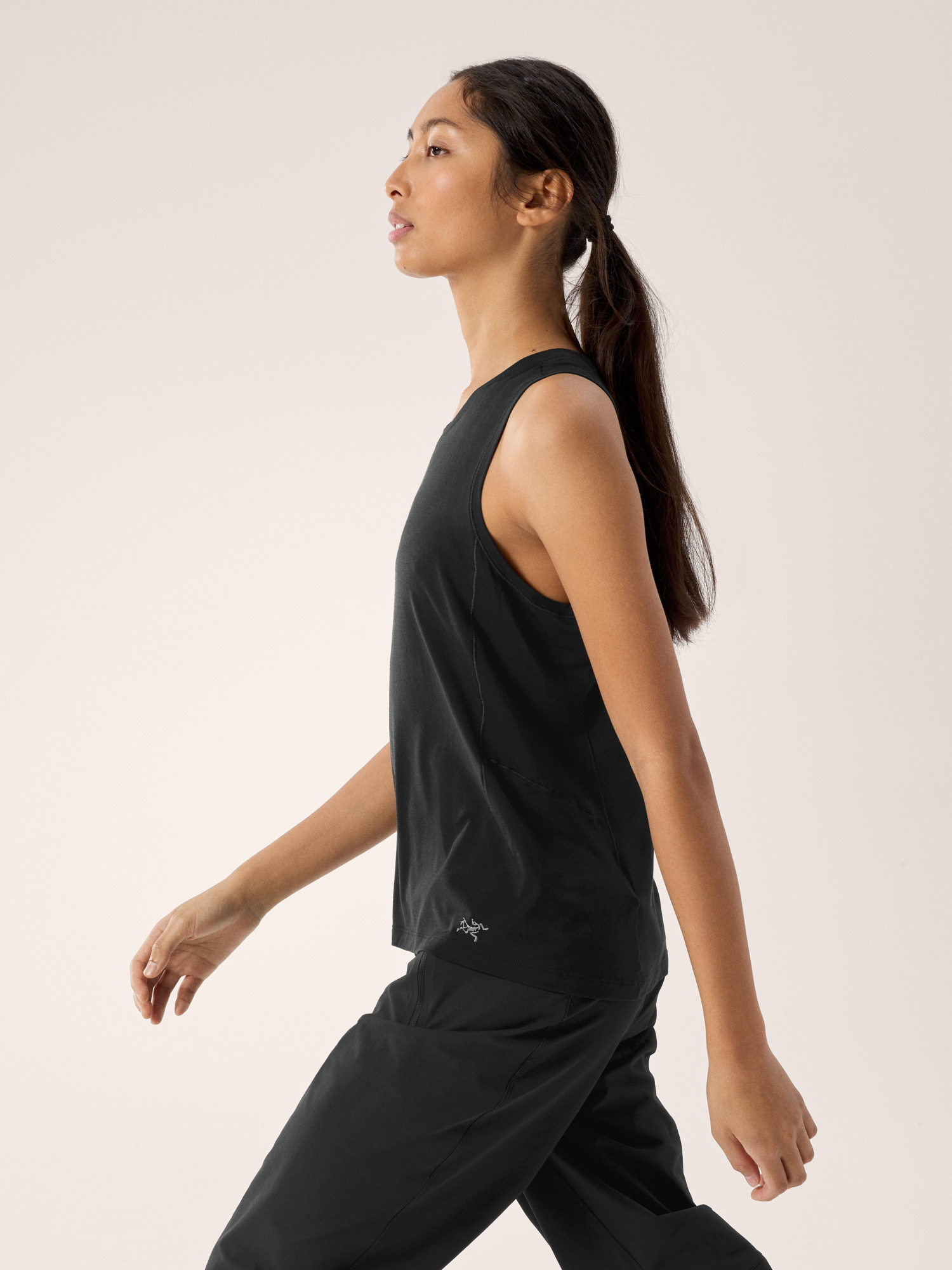 lanaちゃん着用色違い Corteiz Womens Tank Topホワイト ZVT231183 Z-Supply Strength Tank - LEX Boutique
