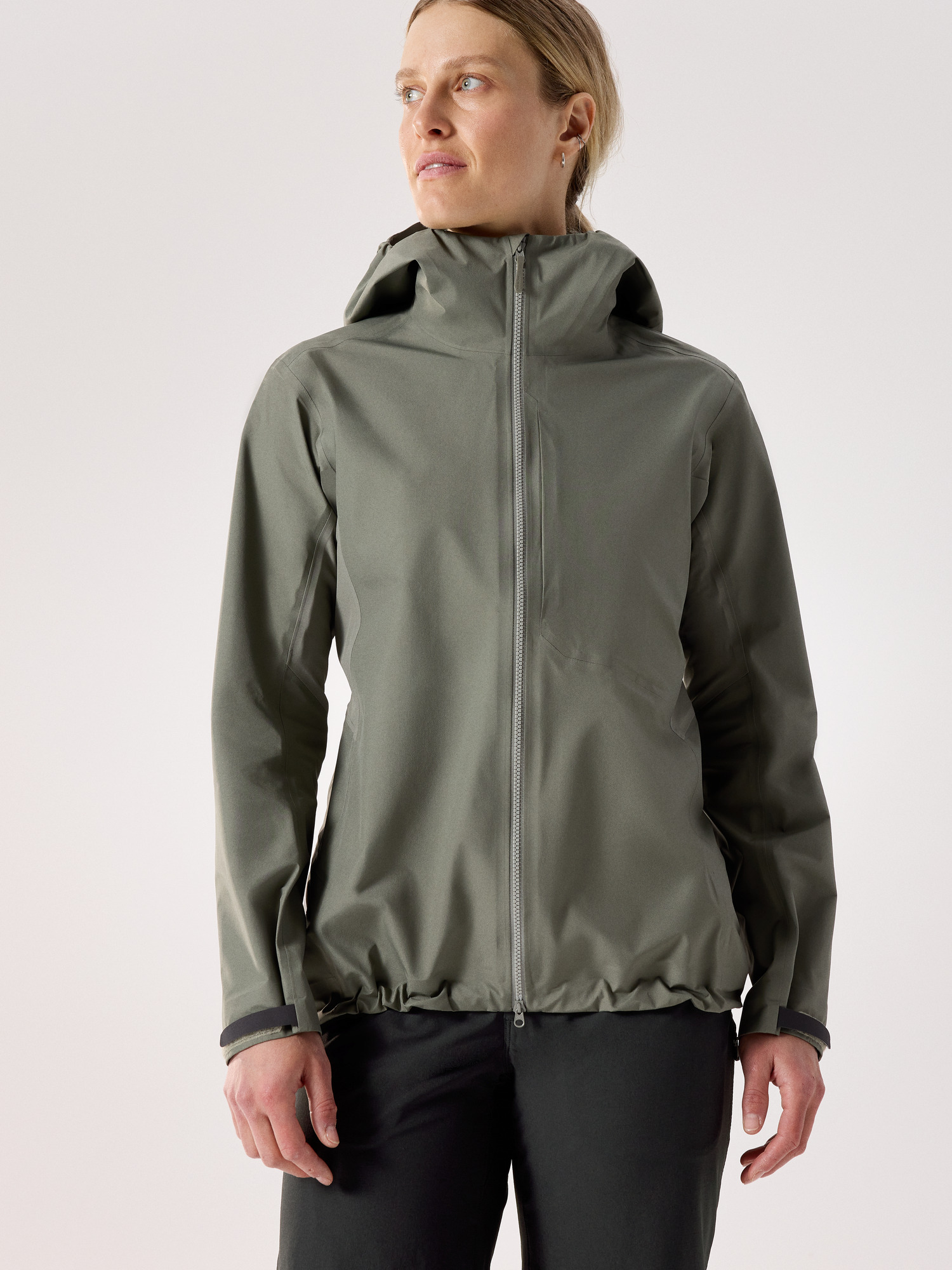 Женская куртка Arc'teryx Rhoam Hybrid, цвет: Forage — фото 2