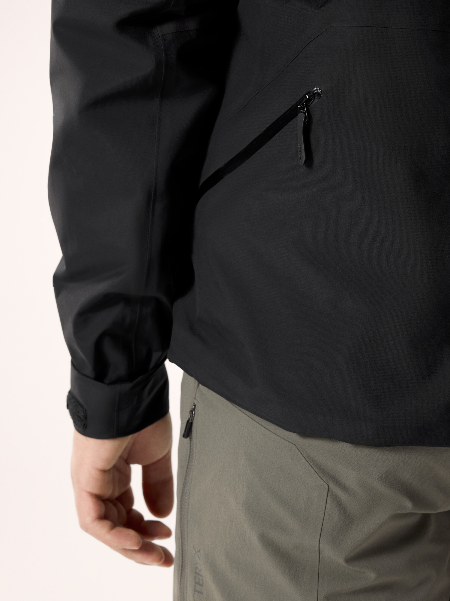 Rhoam Hybrid Jacket