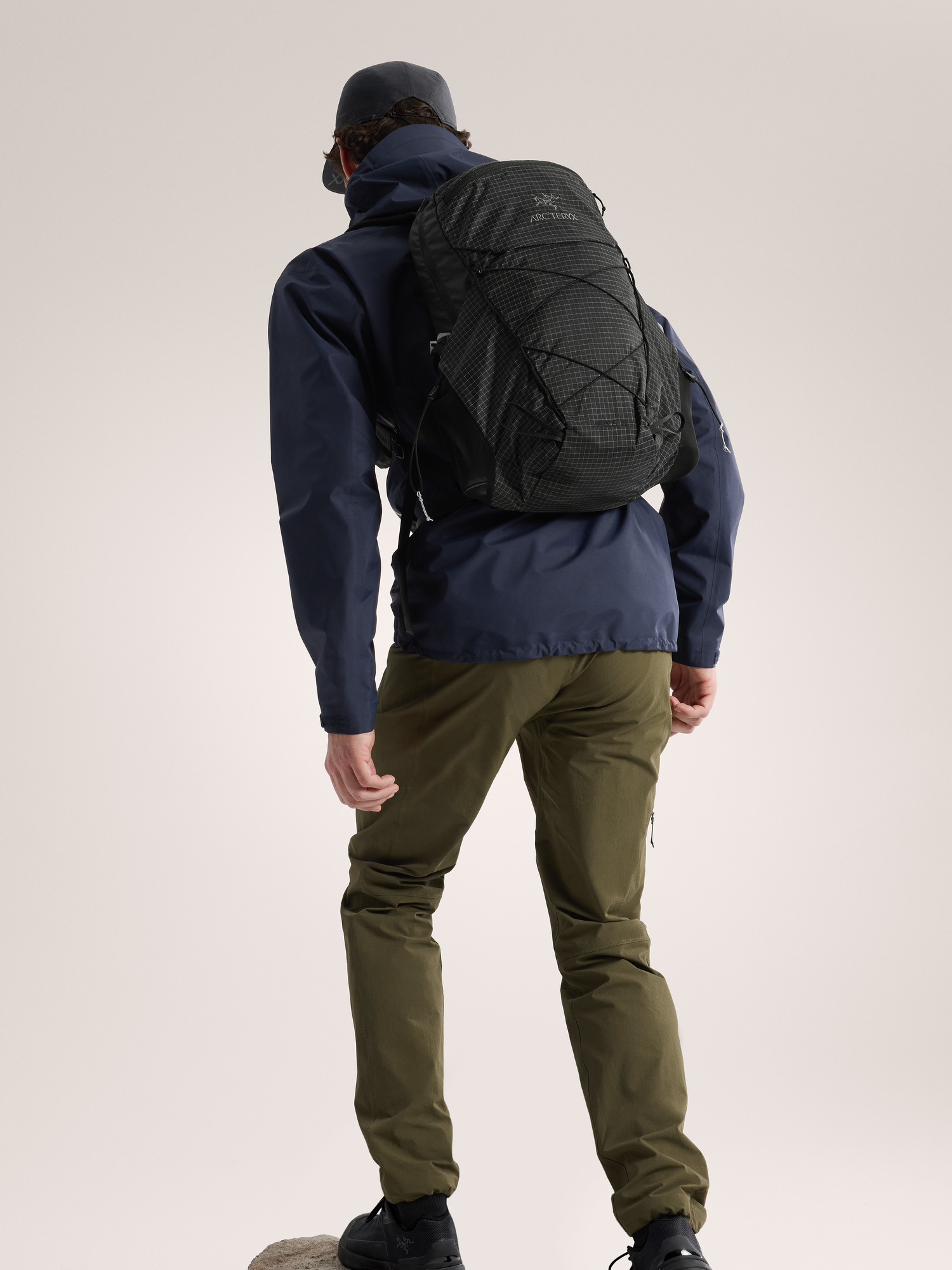 Aerios 18 Backpack | Arc