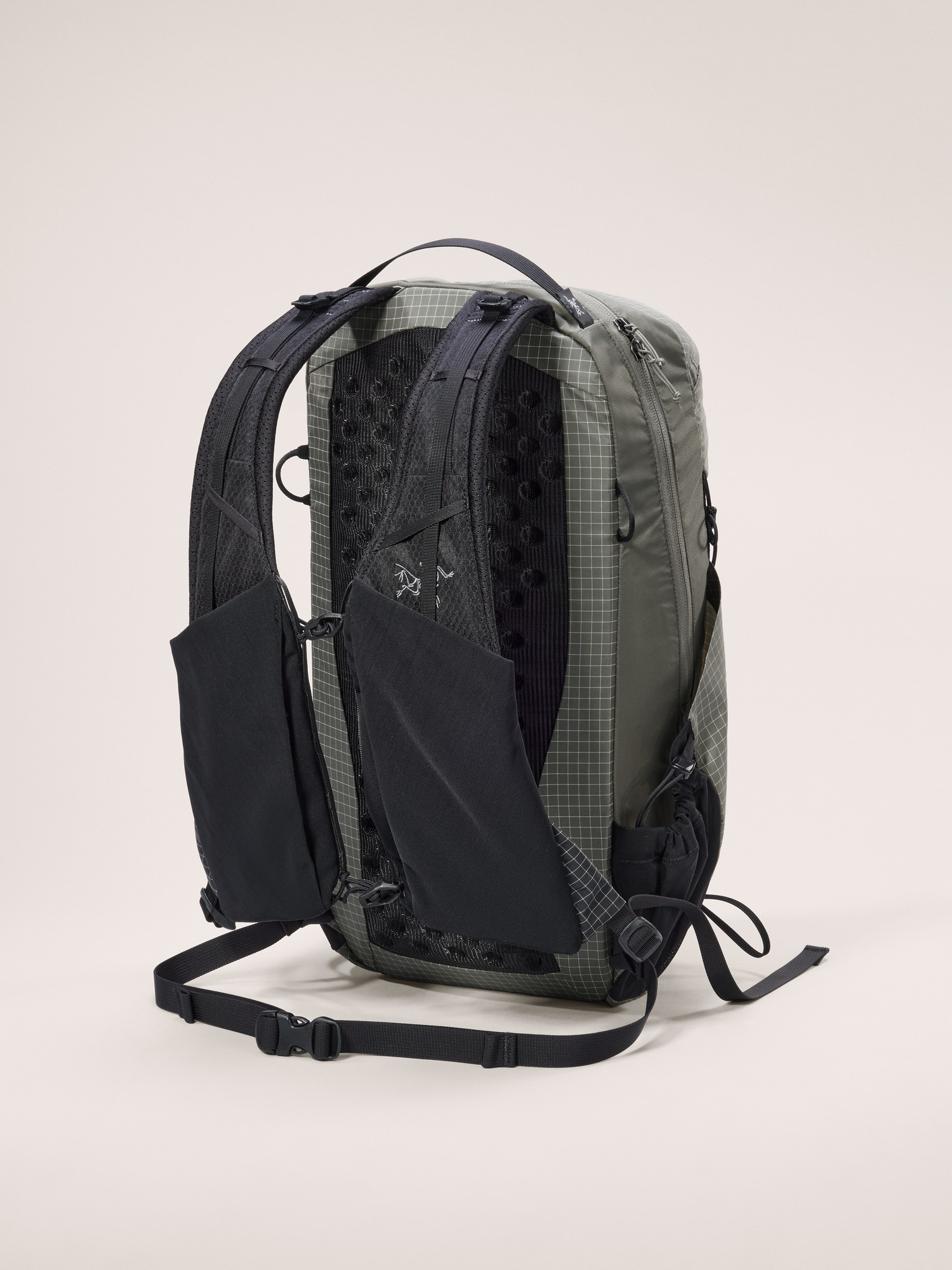 Aerios 18 Backpack | Arc'teryx United States