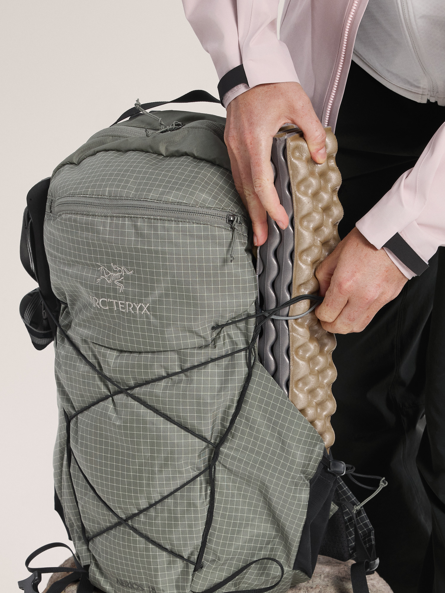 Aerios 18 Backpack | Arc'teryx United Kingdom