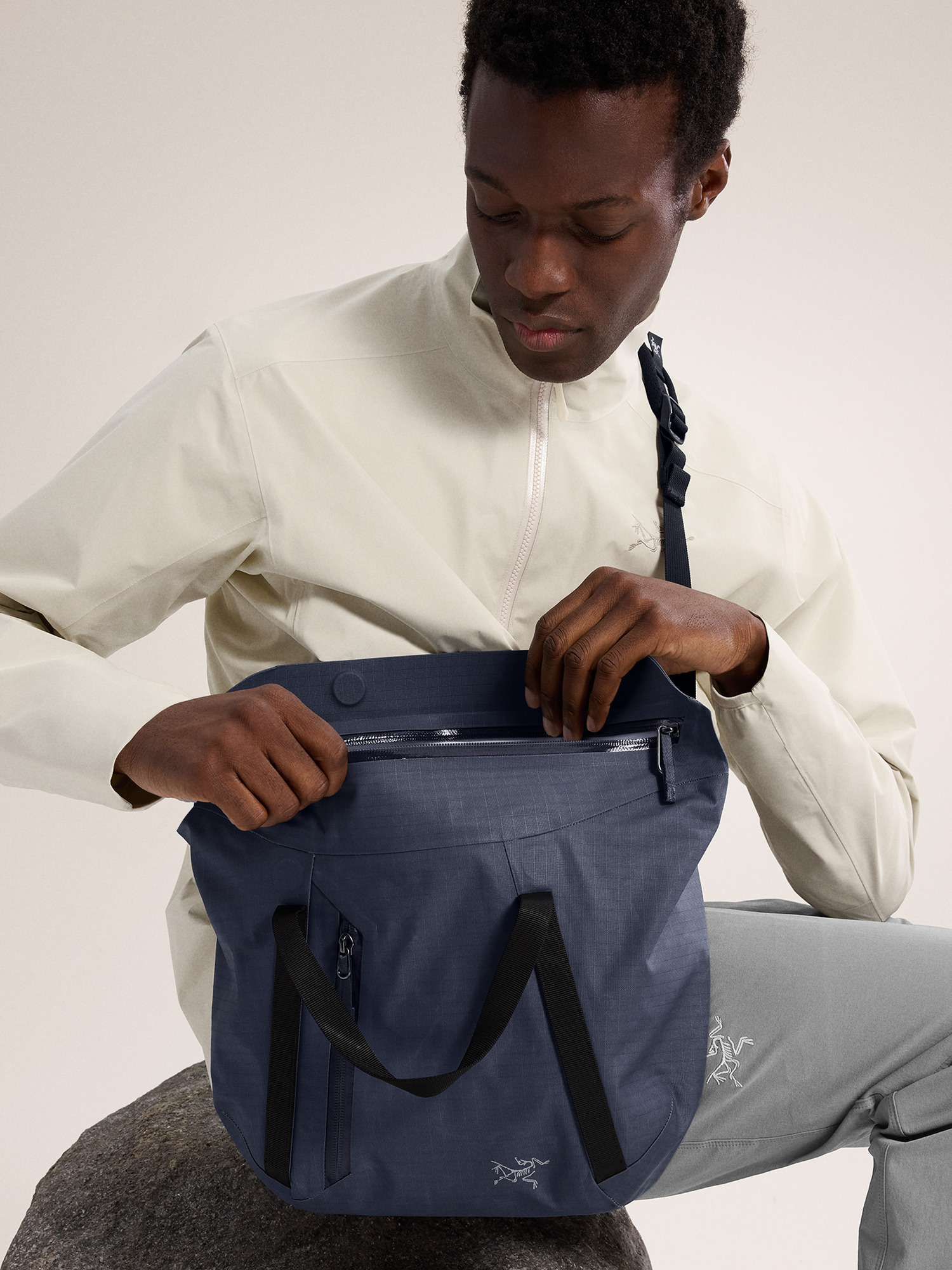 Granville Shoulder Bag | Arc'teryx United States