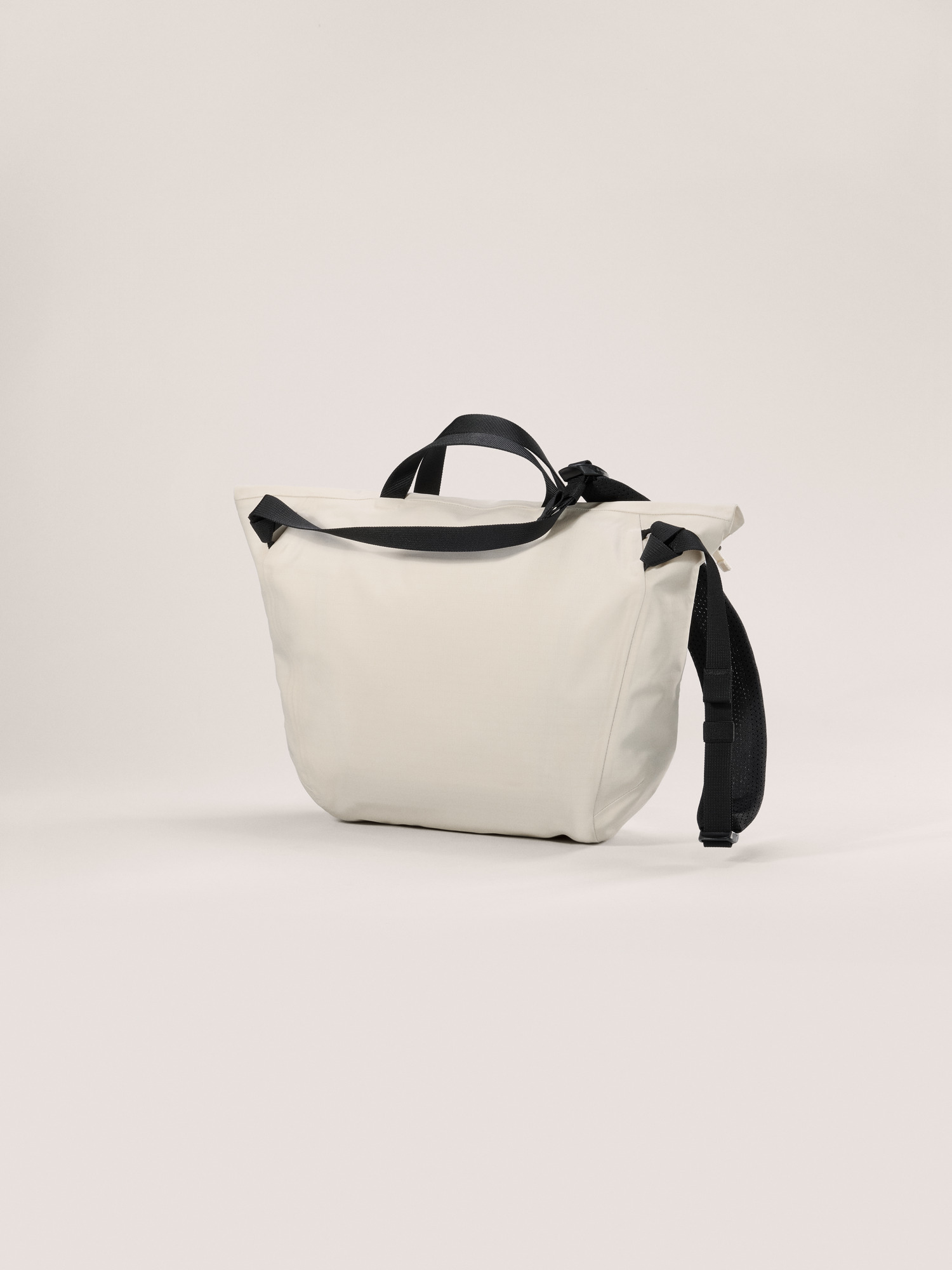 Granville Shoulder Bag | Arc'teryx United States Granville Shoulder Bag | Arc'teryx United States