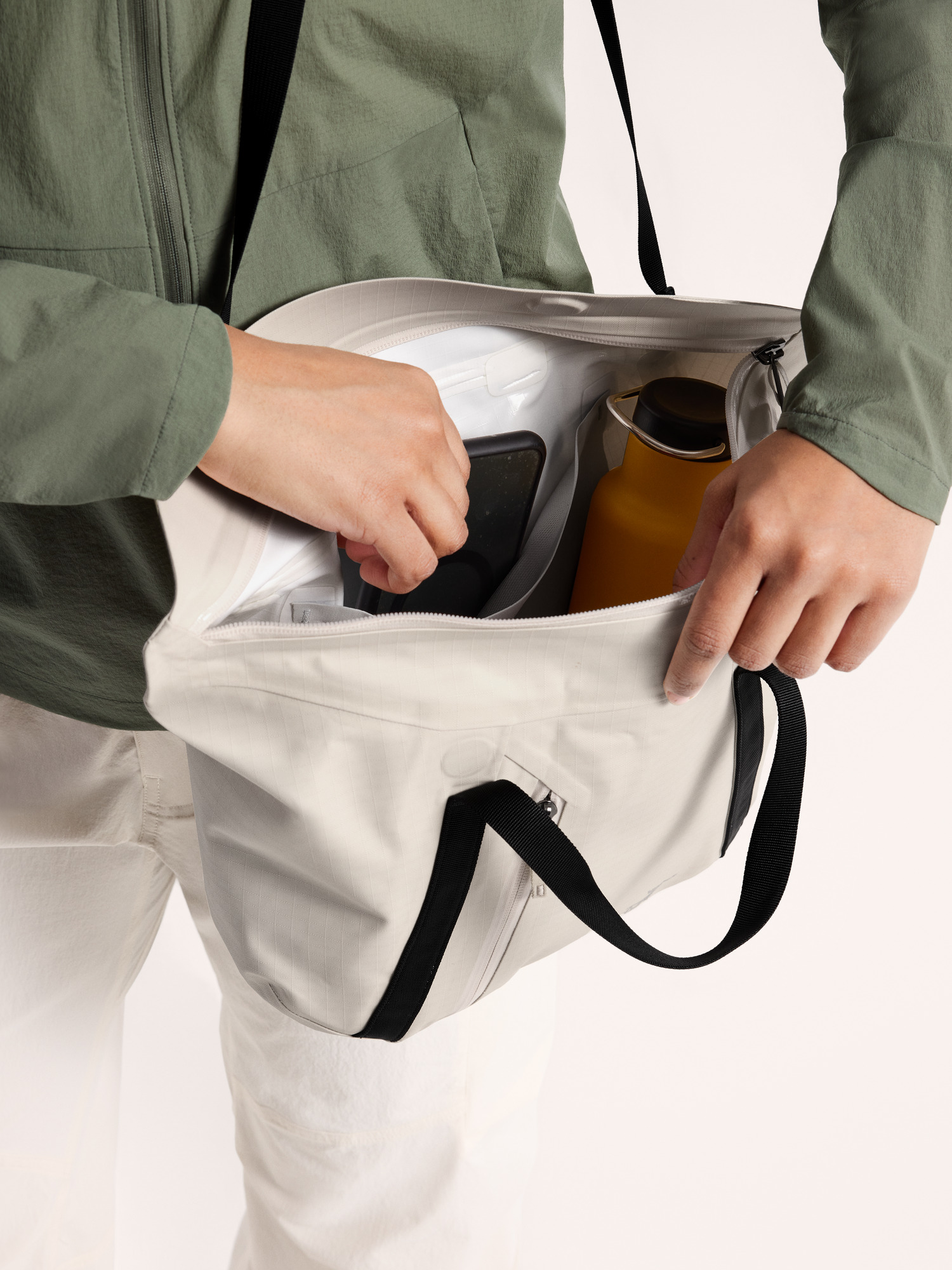 Granville Shoulder Bag | Arc'teryx Spain