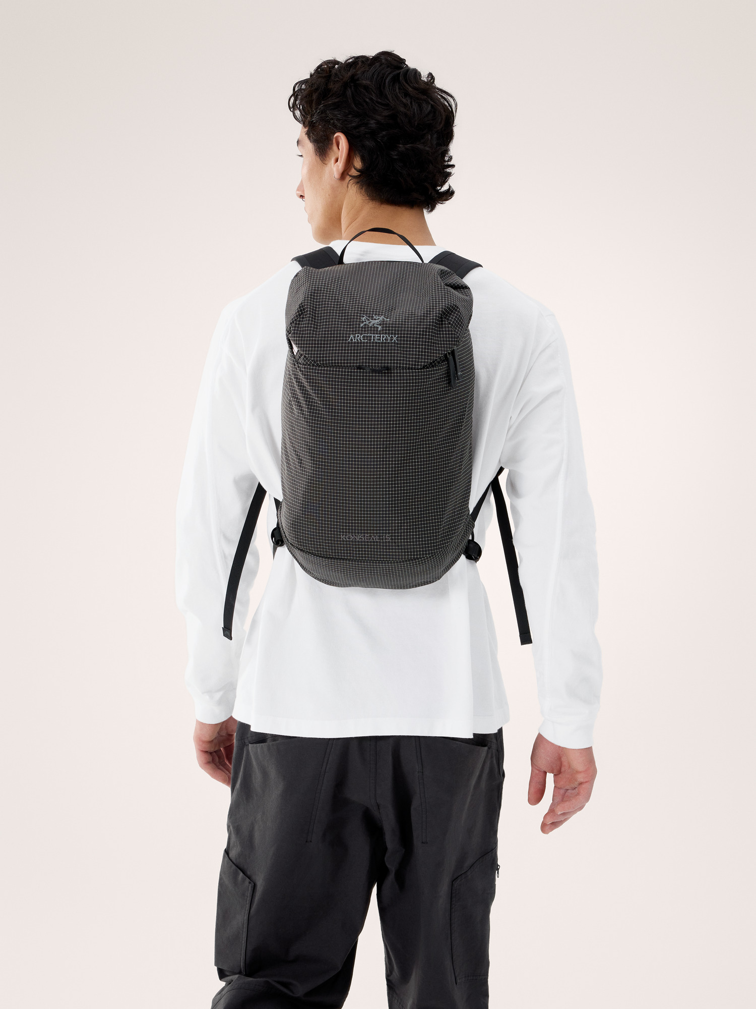 Konseal 15 Backpack | Arc'teryx Canada
