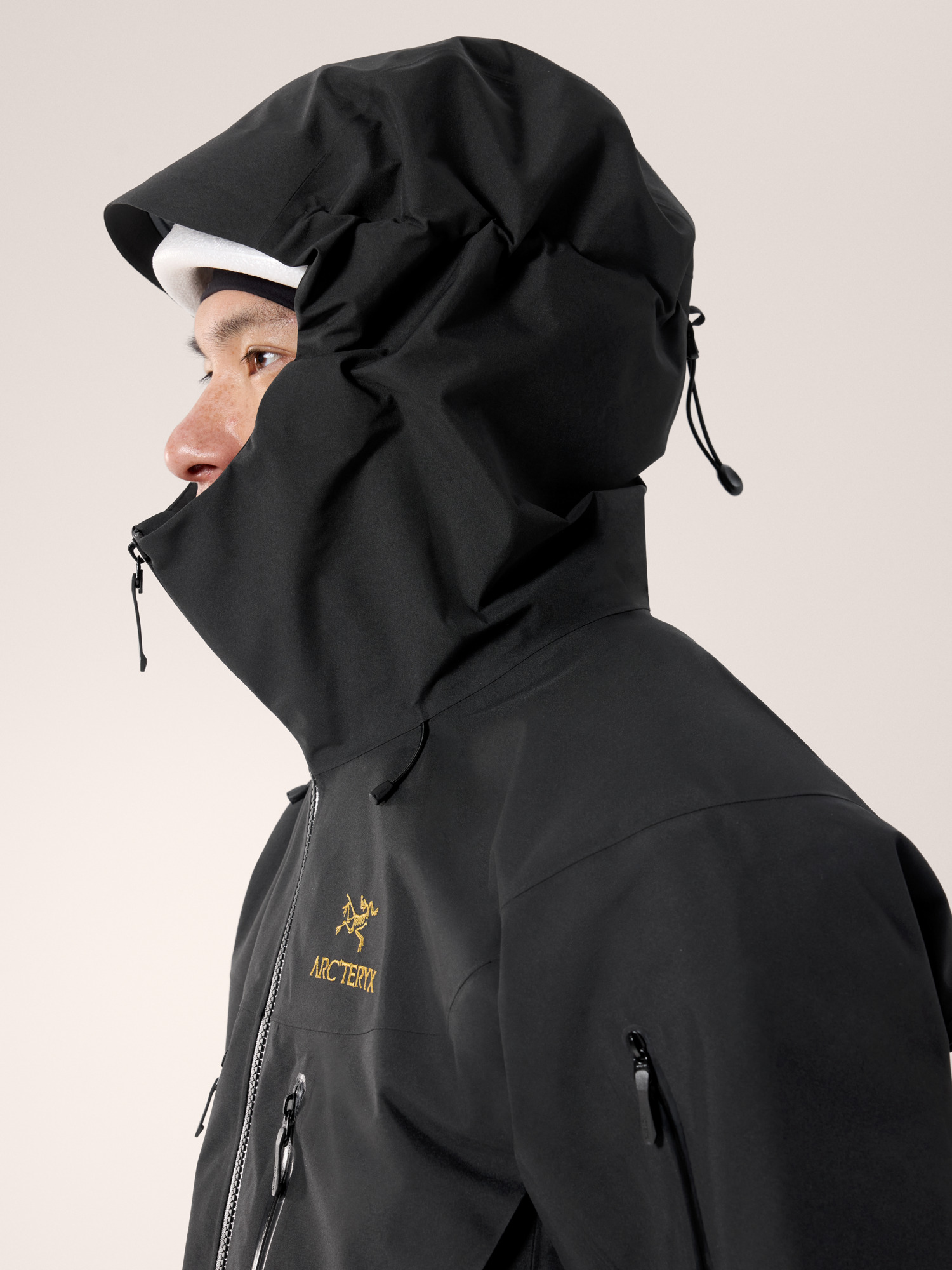 Alpha SV Jacket Men's | Arc'teryx Canada