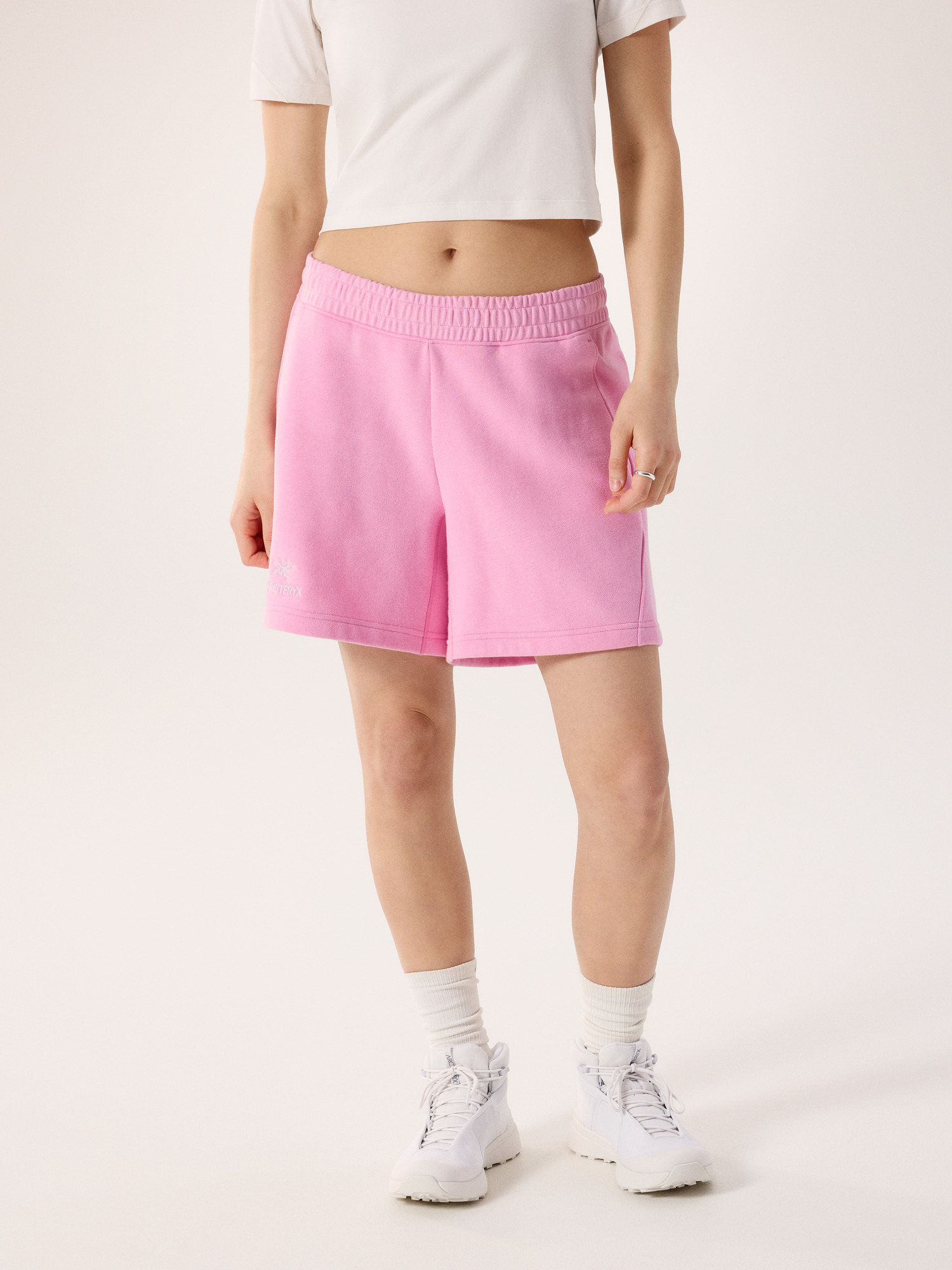 Emblem Fleece Short 6" Women's