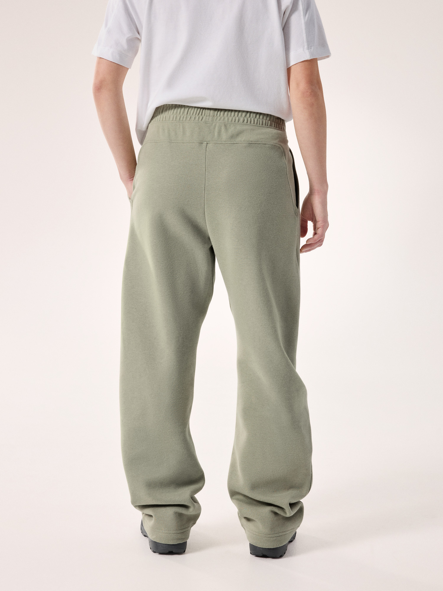 Emblem Fleece Jogger Women