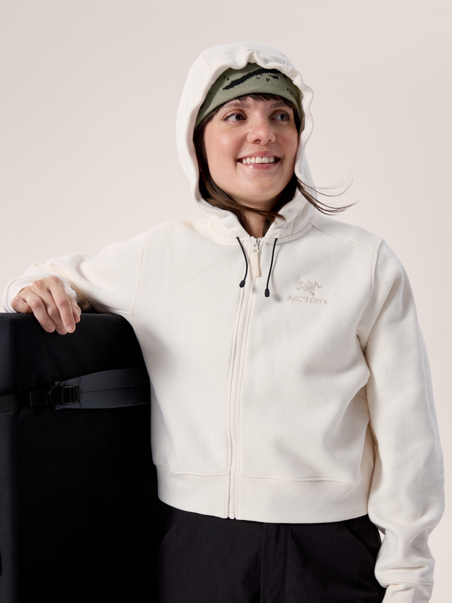 Emblem Fleece Full Zip Crop Hoody Women's | Arc'teryx United States