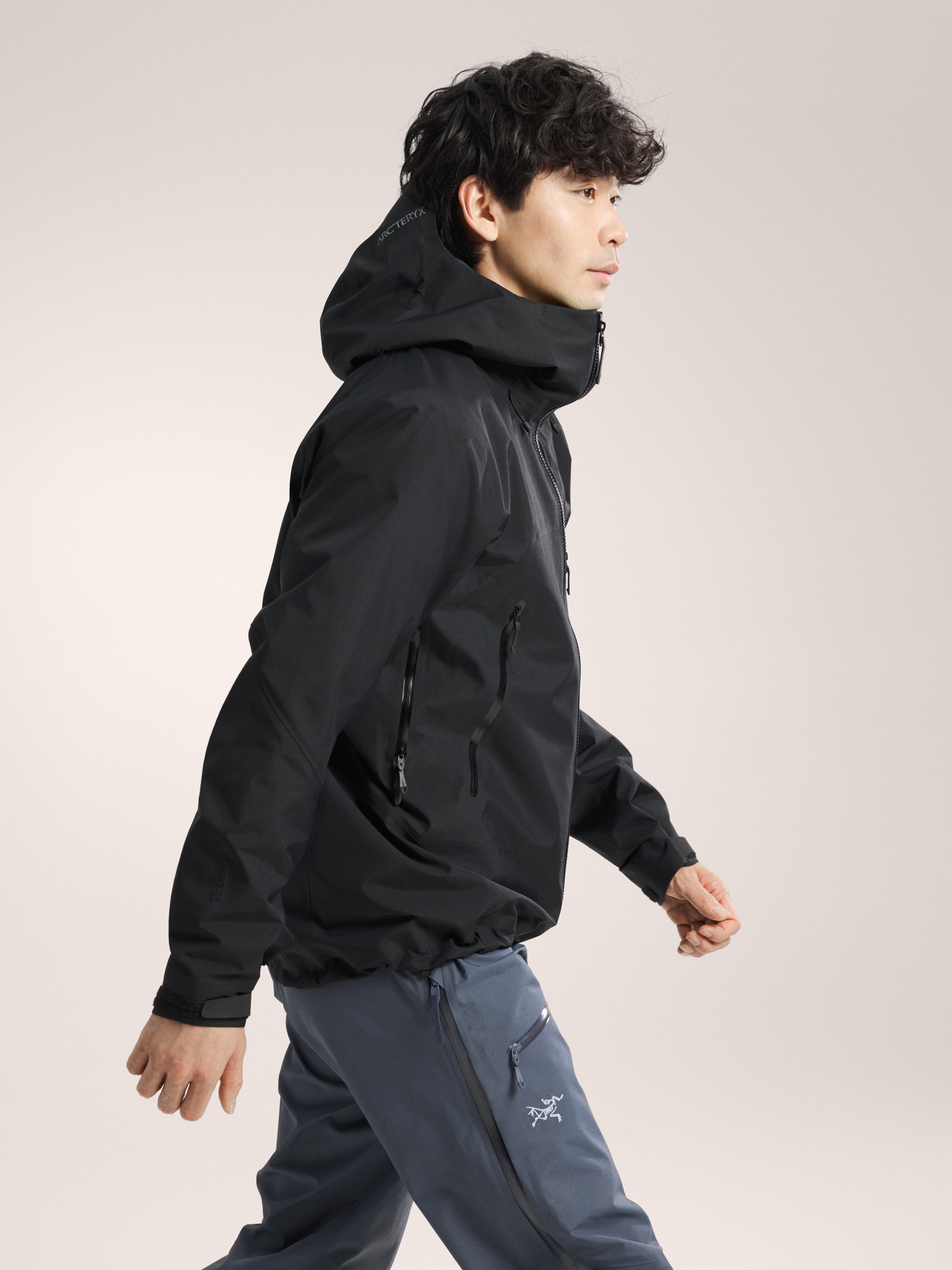 Beta SV Jacket Men's | Arc'teryx Italy